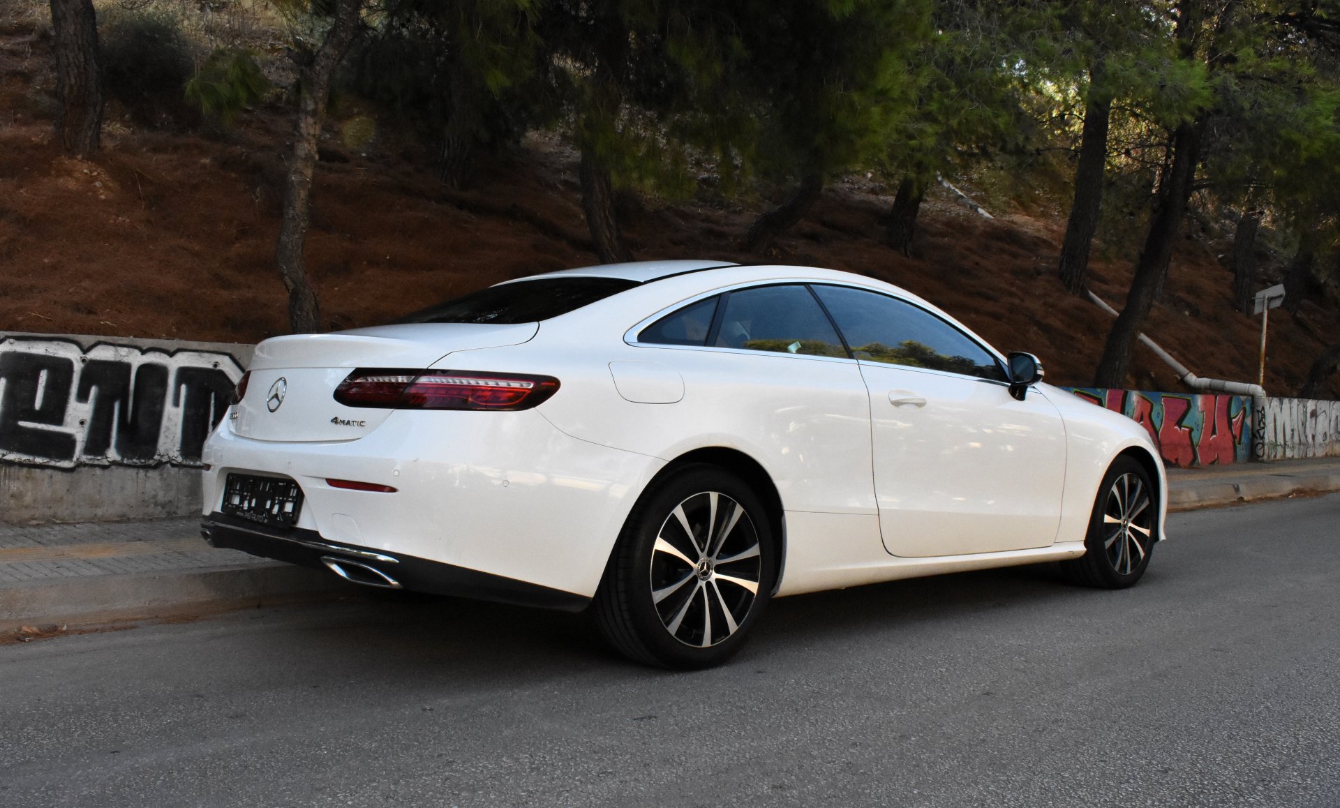 Mercedes-Benz E 200 2021 COUPE-4 MATIC (4X4)-PANORAMA — 9