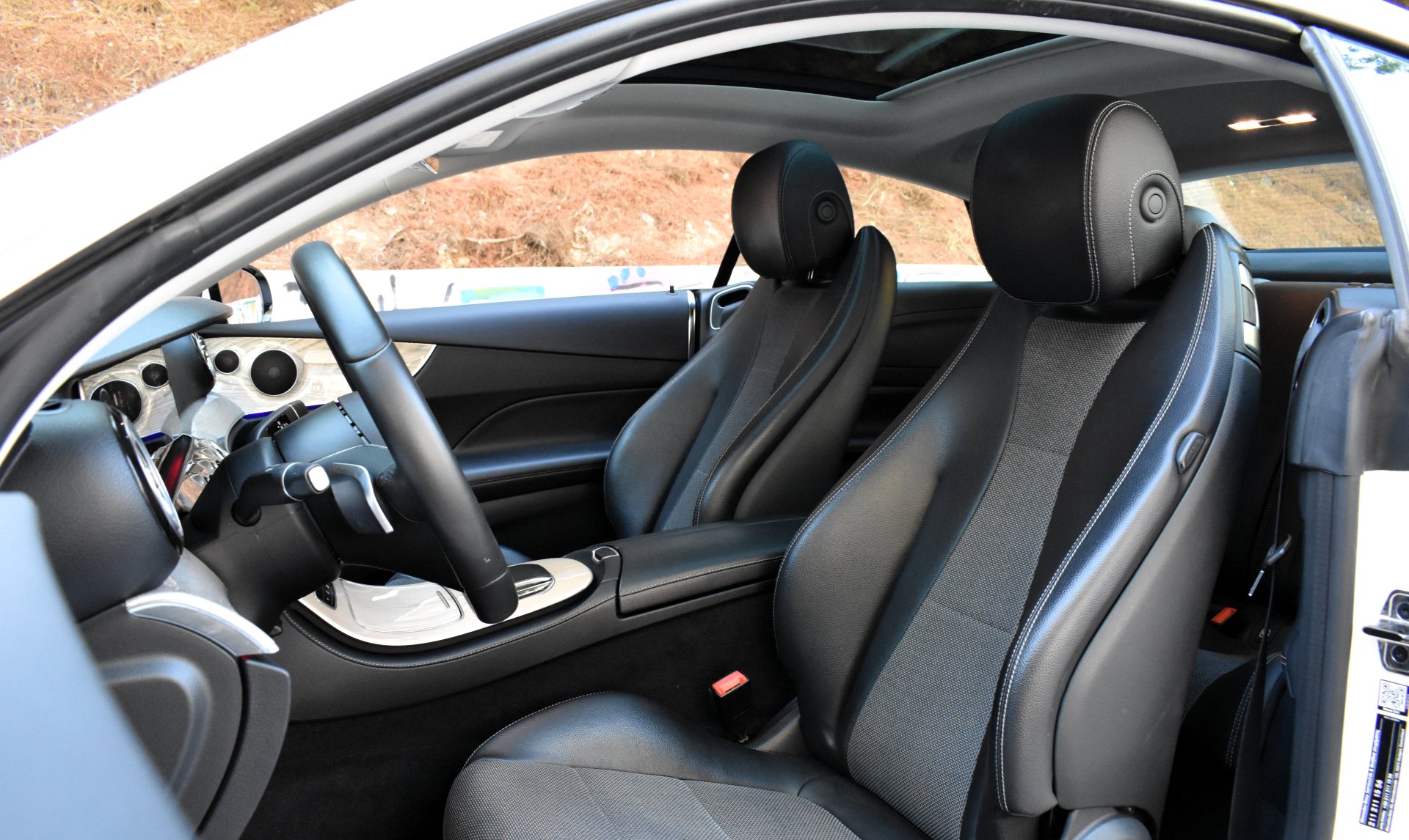 Mercedes-Benz E 200 2021 COUPE-4 MATIC (4X4)-PANORAMA — 13