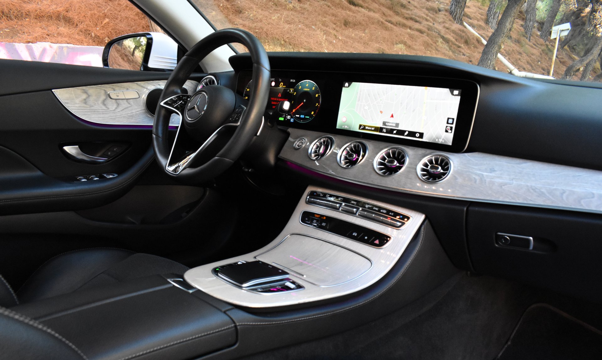 Mercedes-Benz E 200 2021 COUPE-4 MATIC (4X4)-PANORAMA — 18