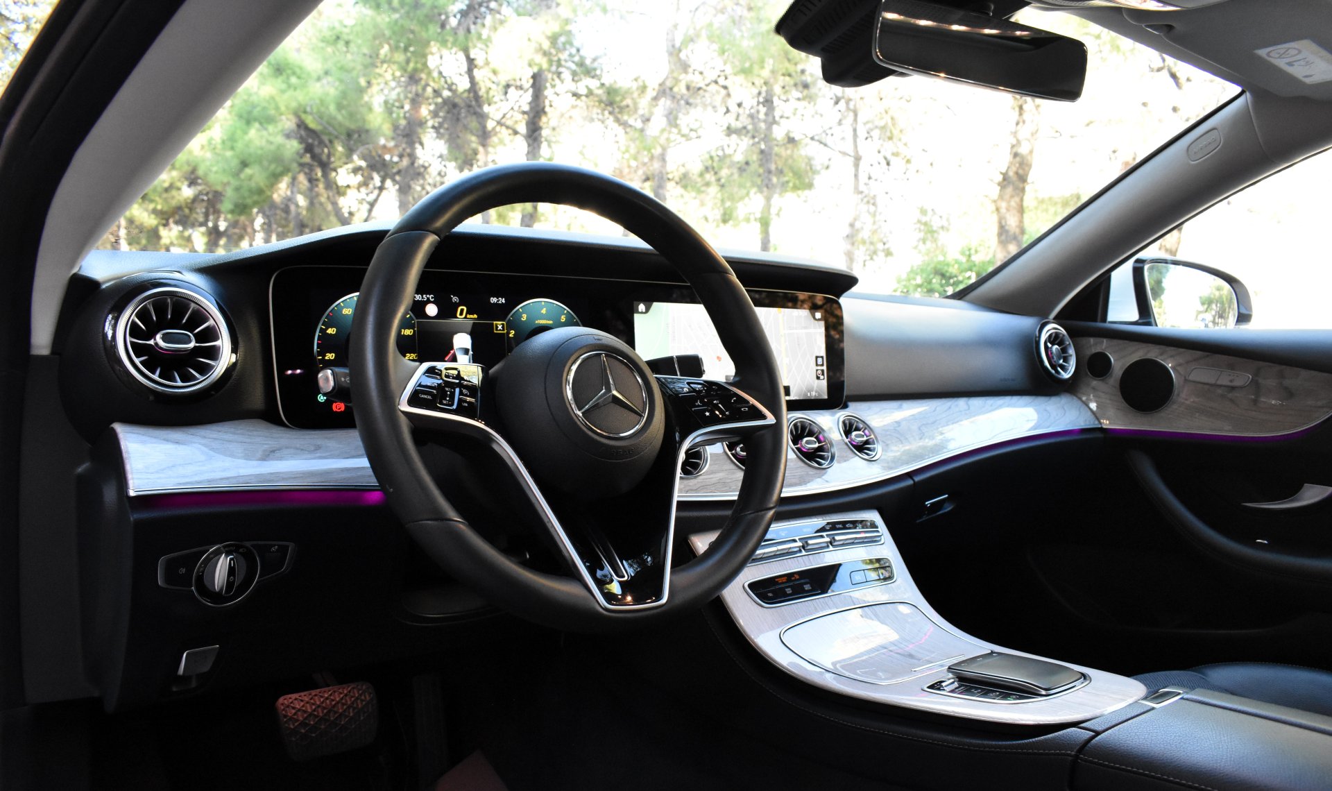 Mercedes-Benz E 200 2021 COUPE-4 MATIC (4X4)-PANORAMA — 16