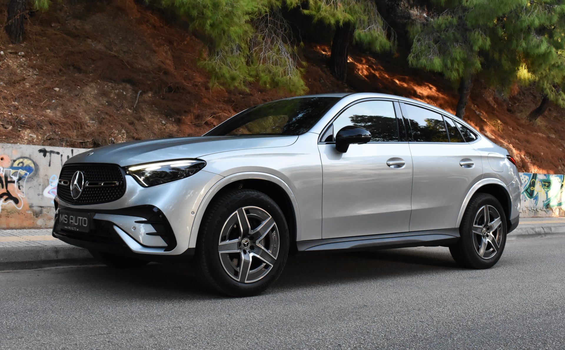 Mercedes-Benz GLC Coupe 2025 300 De-AMG PACKET -NIGHT PACKΕT-4 MATIC - Car.gr