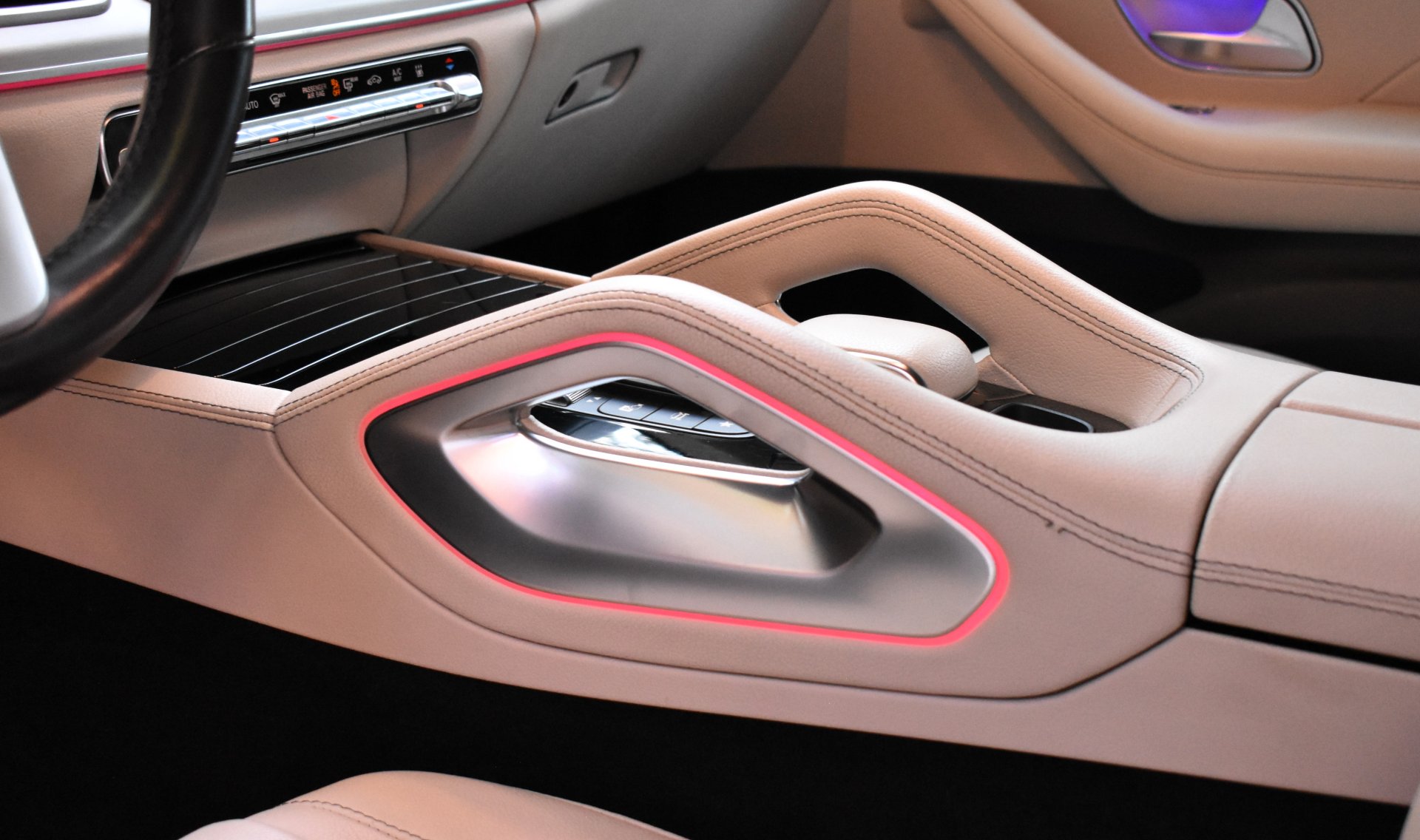 Mercedes-Benz GLE Coupe 2022 350 De-MULTIBEAM LIGHTS — 23
