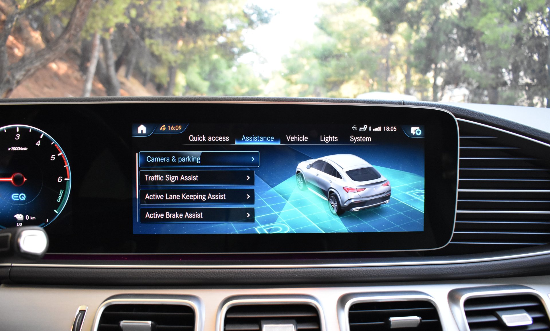 Mercedes-Benz GLE Coupe 2022 350 De-MULTIBEAM LIGHTS — 37