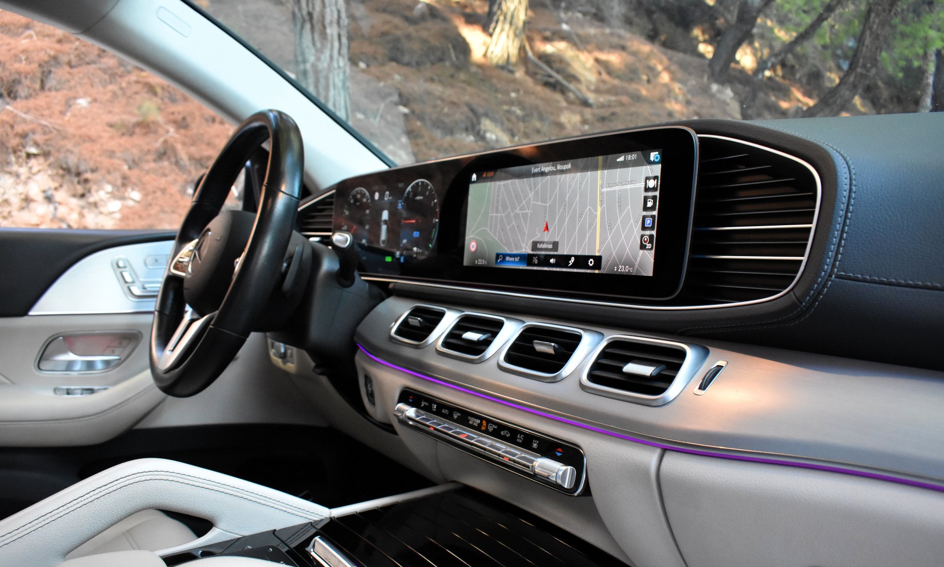 Mercedes-Benz GLE Coupe 2022 350 De-MULTIBEAM LIGHTS — 27