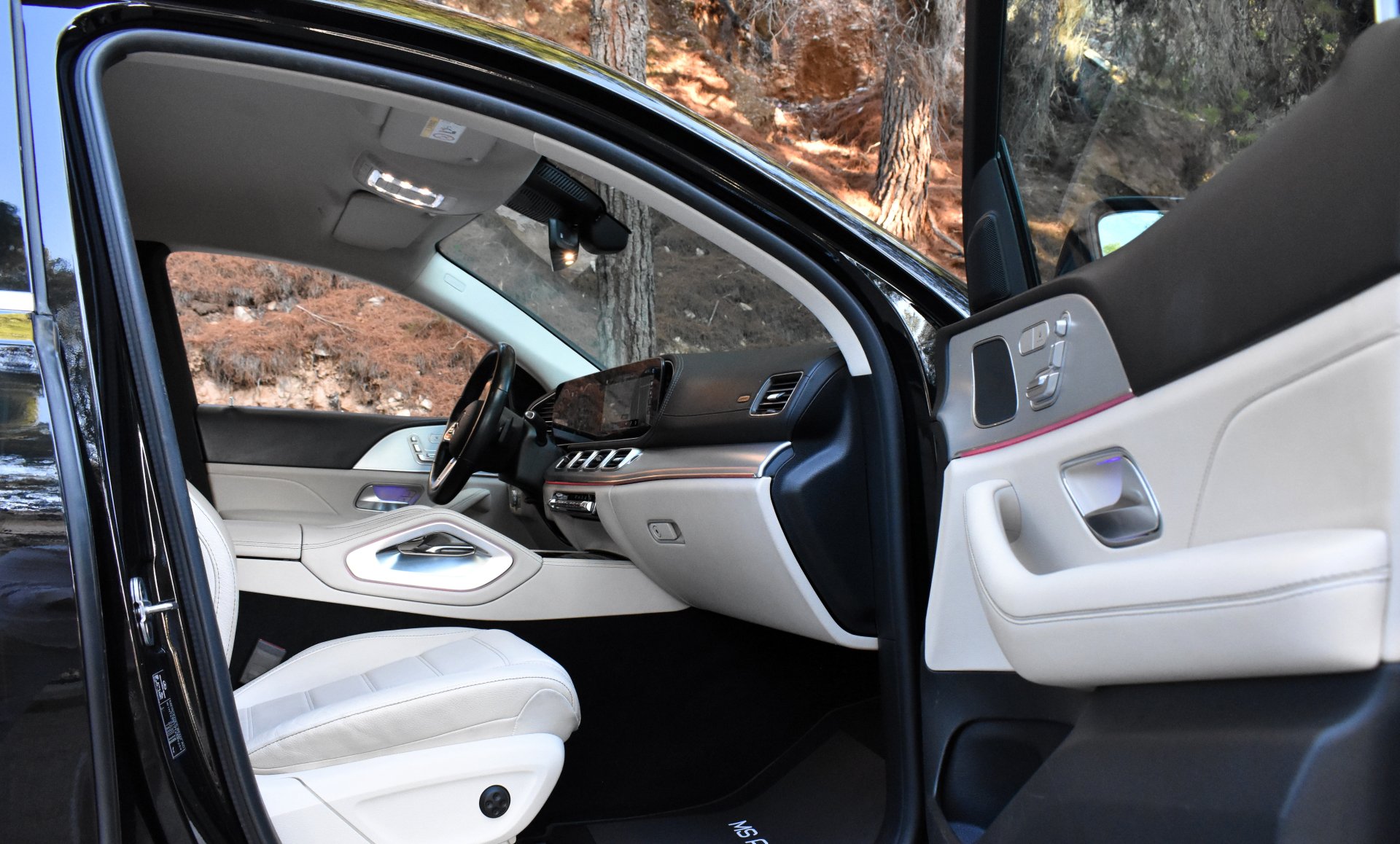 Mercedes-Benz GLE Coupe 2022 350 De-MULTIBEAM LIGHTS — 20