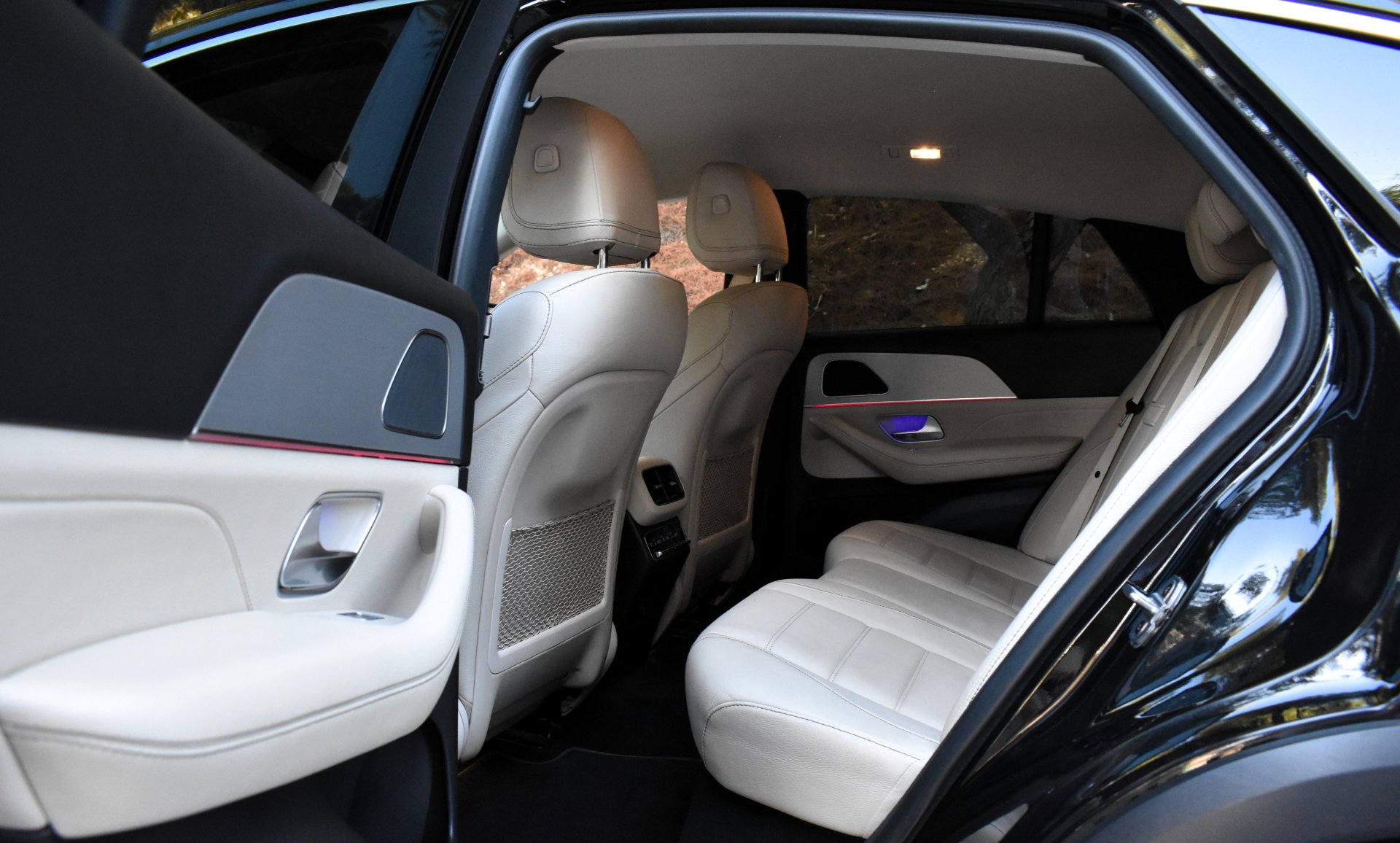 Mercedes-Benz GLE Coupe 2022 350 De-MULTIBEAM LIGHTS — 16
