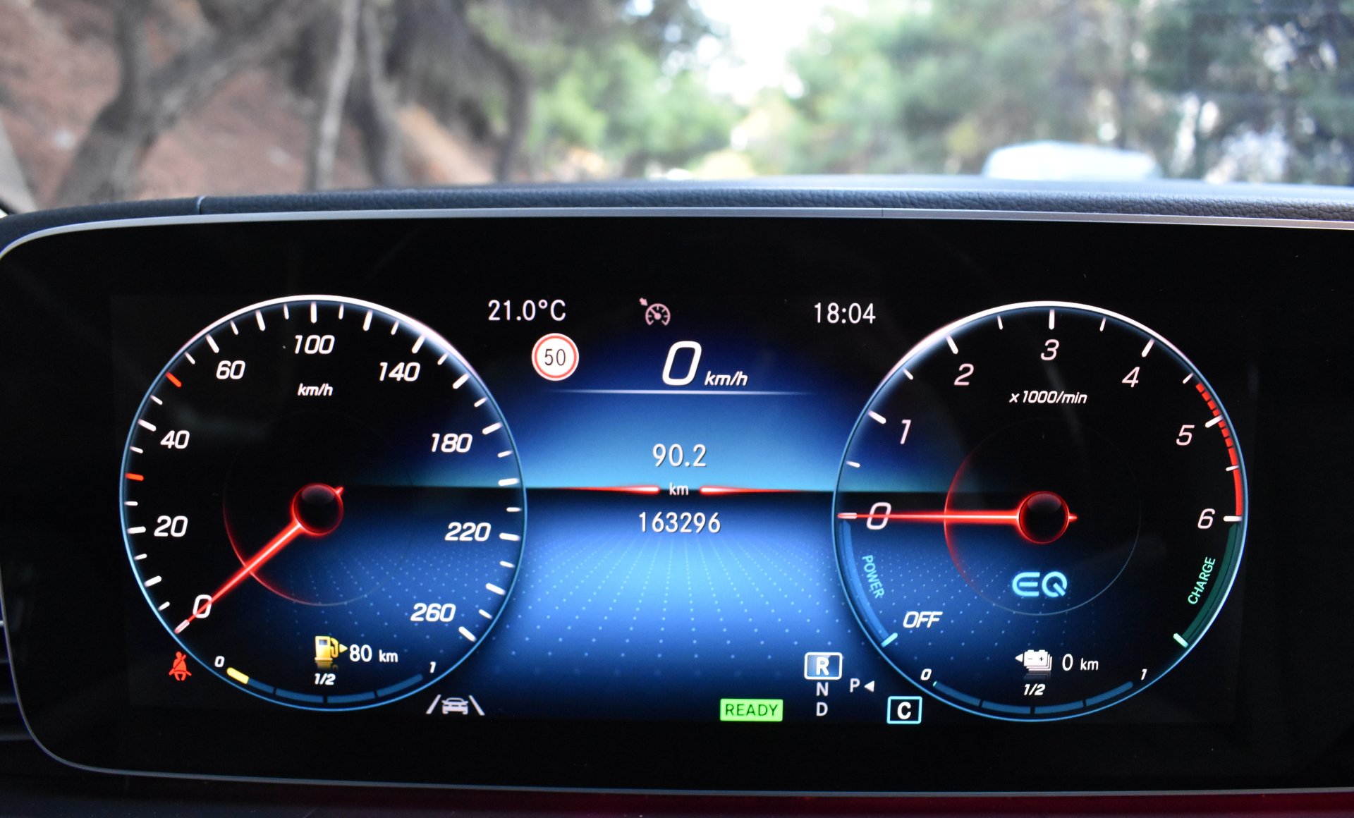 Mercedes-Benz GLE Coupe 2022 350 De-MULTIBEAM LIGHTS — 31