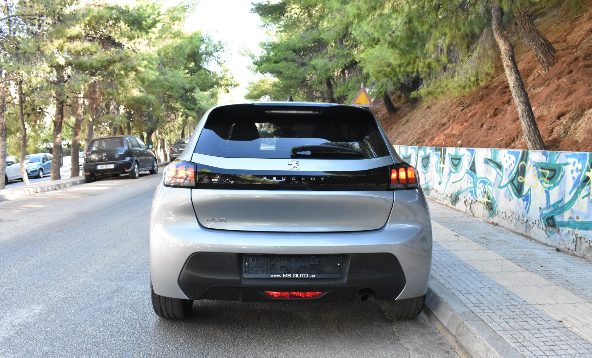 Peugeot 208 2022 ACTIVE PLUS-1.2 PURETECH 100-EAT8 — 11