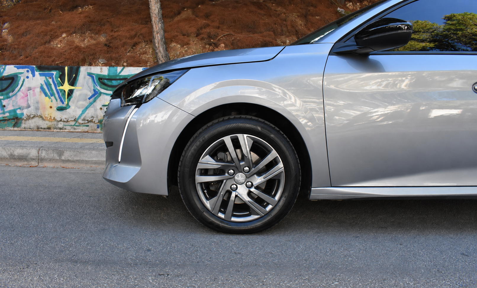 Peugeot 208 2022 ACTIVE PLUS-1.2 PURETECH 100-EAT8 — 8