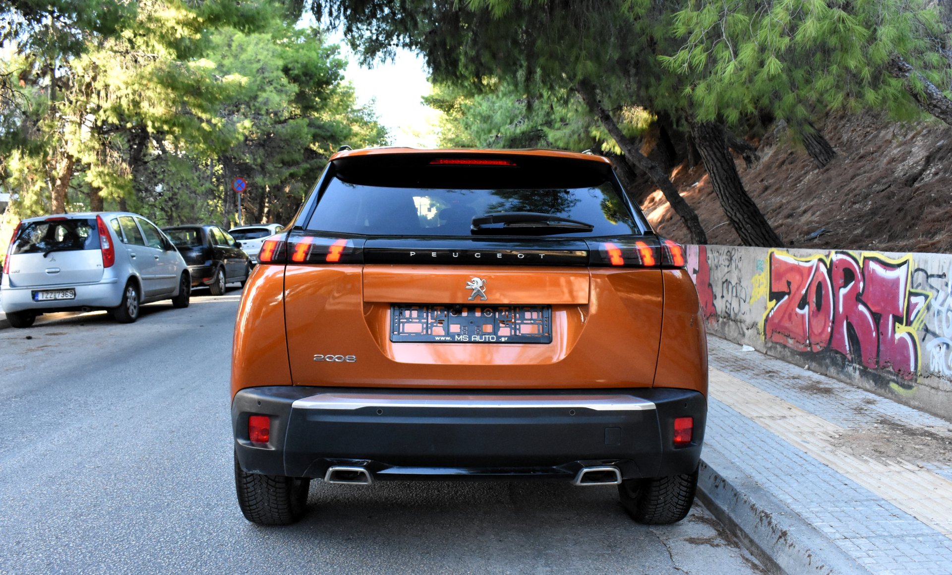 Peugeot 2008 2021 ALLURE PLUS-1.2 PURE TECH-130 S&S-EAT8 — 11