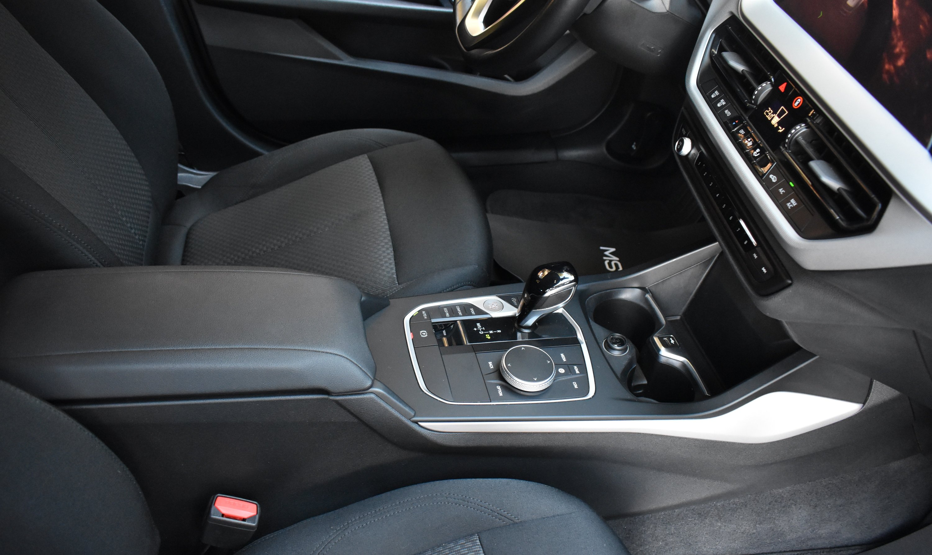 BMW 116 2022 d-STEPTRONIC AUTO- — 13