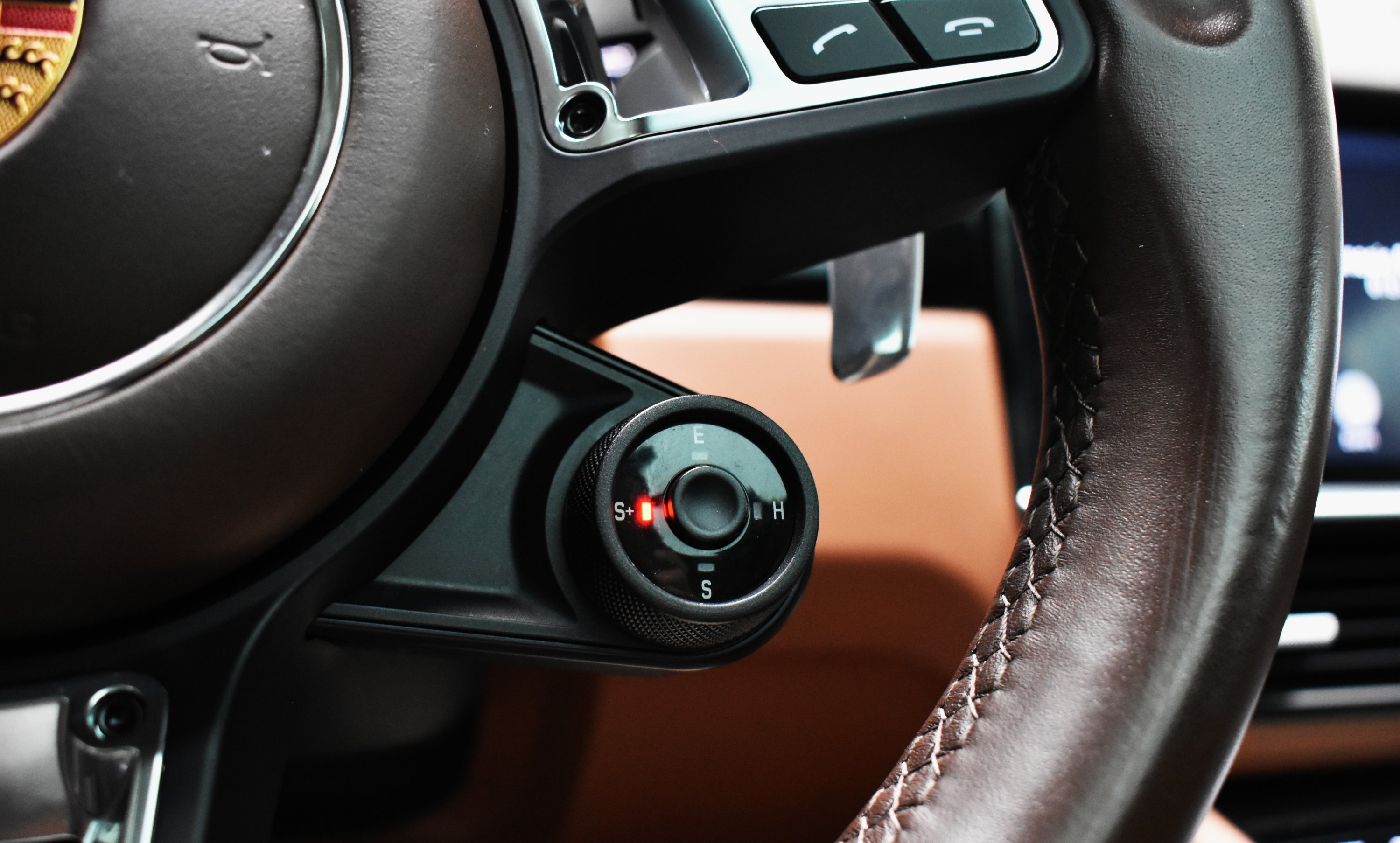 Porsche Cayenne 2020 TURBO S-E HYBRID-CHRONO PACKET-PANORAMA-BURMESTER SOUND — 30