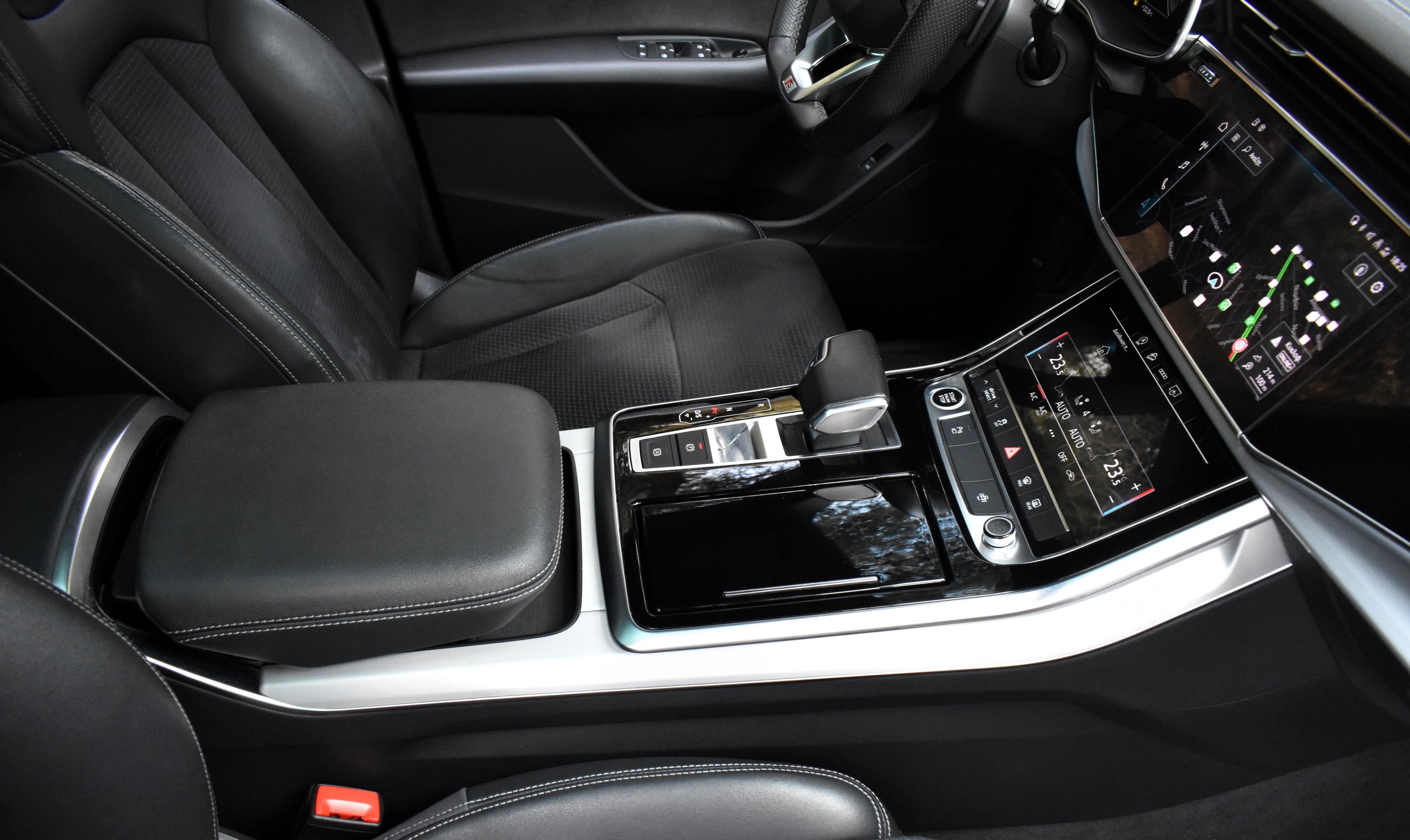 Audi Q8 2023 50 TDI-QUATTRO-S LINE-PANORAMA — 23