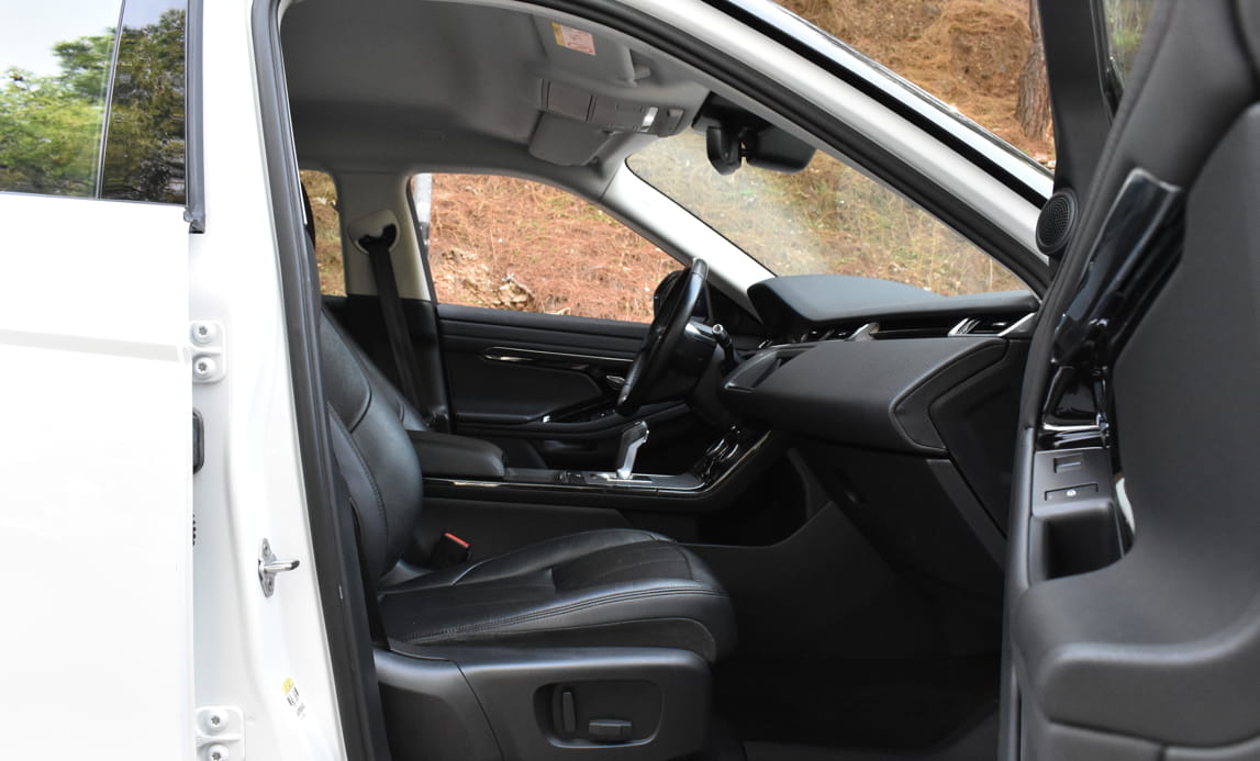 Land Rover Range Rover Evoque 2021 P300e-PLUG IN HYBRID-AWD-300hp — 36