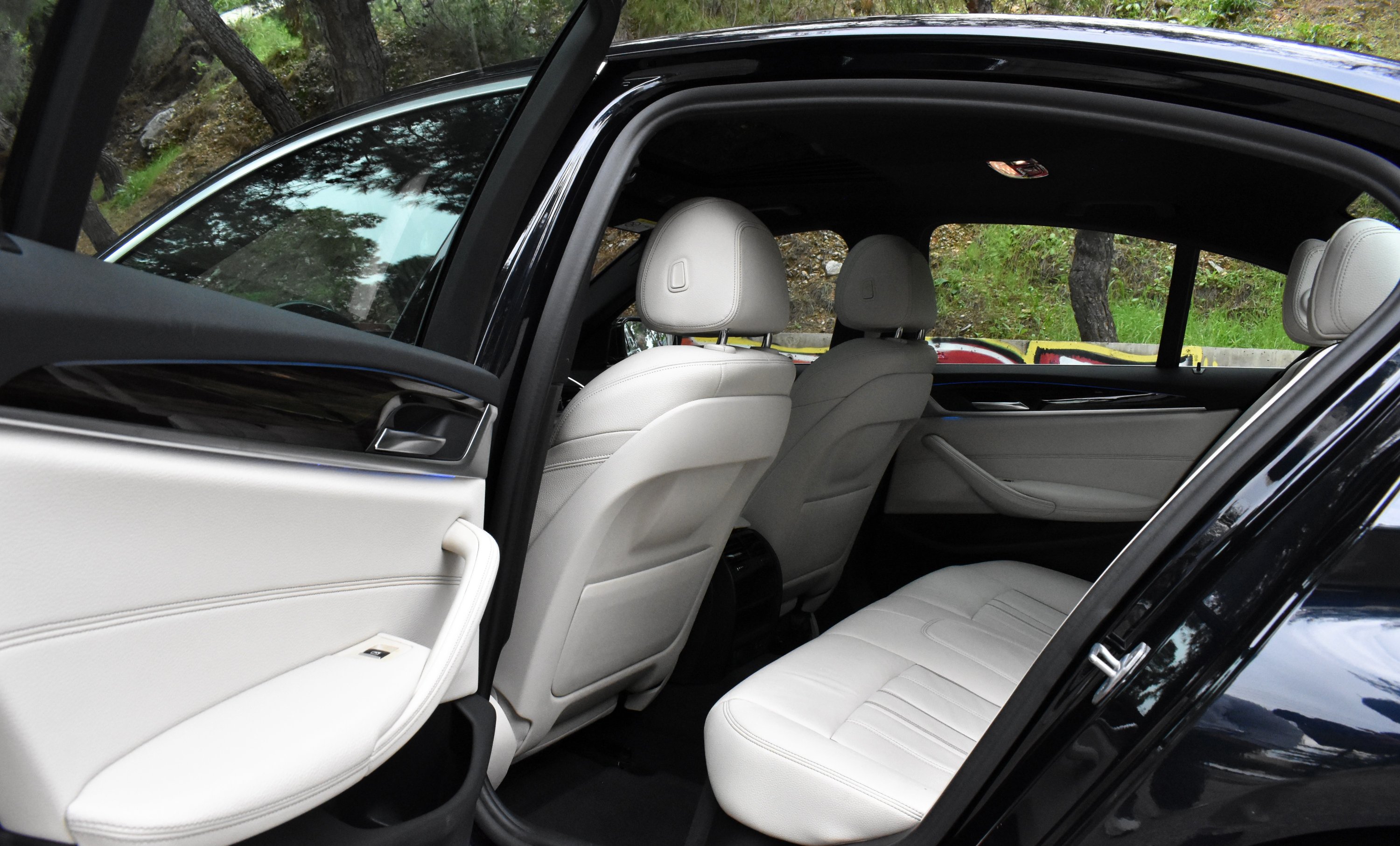 Bmw 530 2021 e-M PACKET-OΡΟΦΗ-CARBON SCHWARTZ-PLUG IN HYBRID — 15
