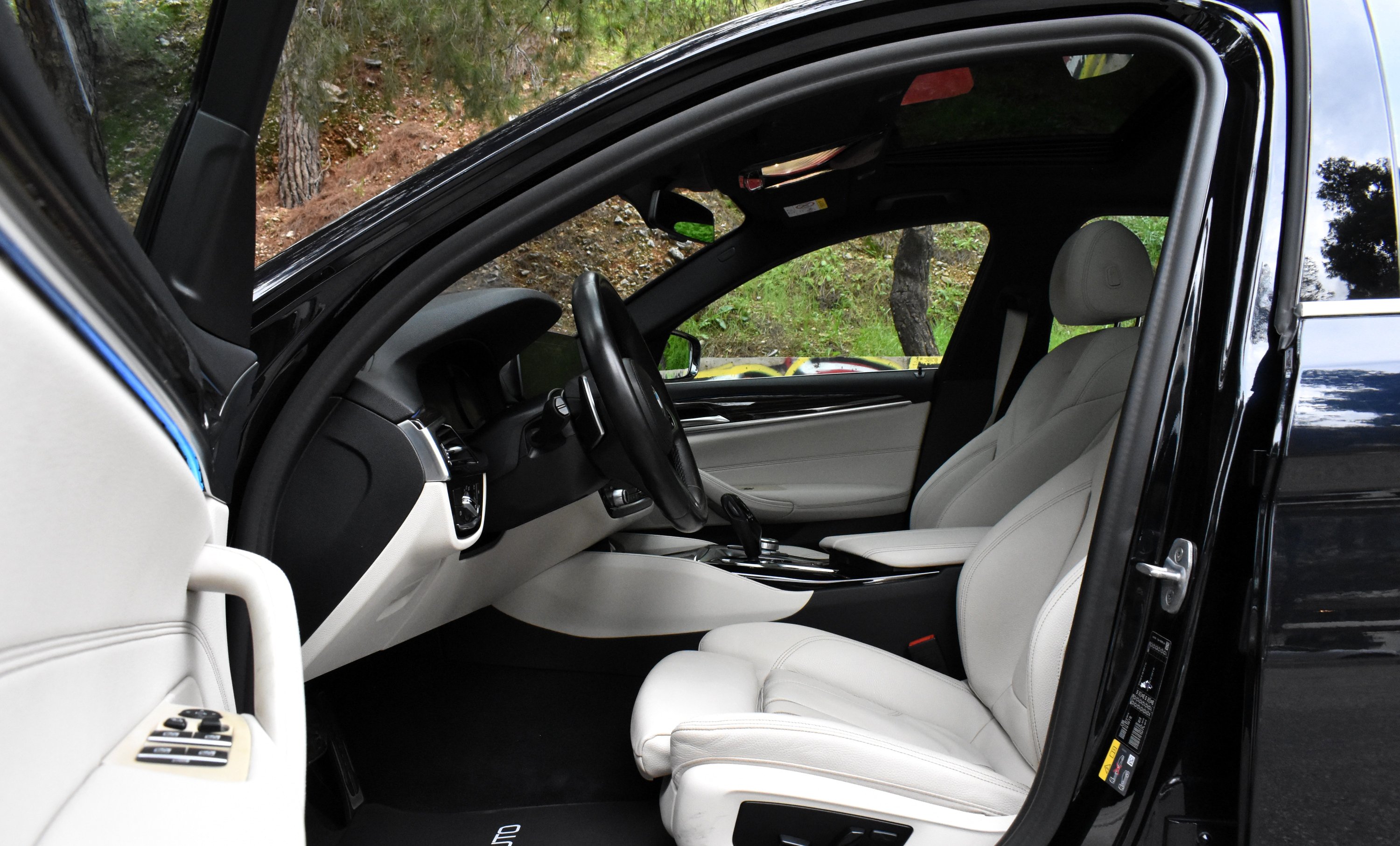 Bmw 530 2021 e-M PACKET-OΡΟΦΗ-CARBON SCHWARTZ-PLUG IN HYBRID — 13