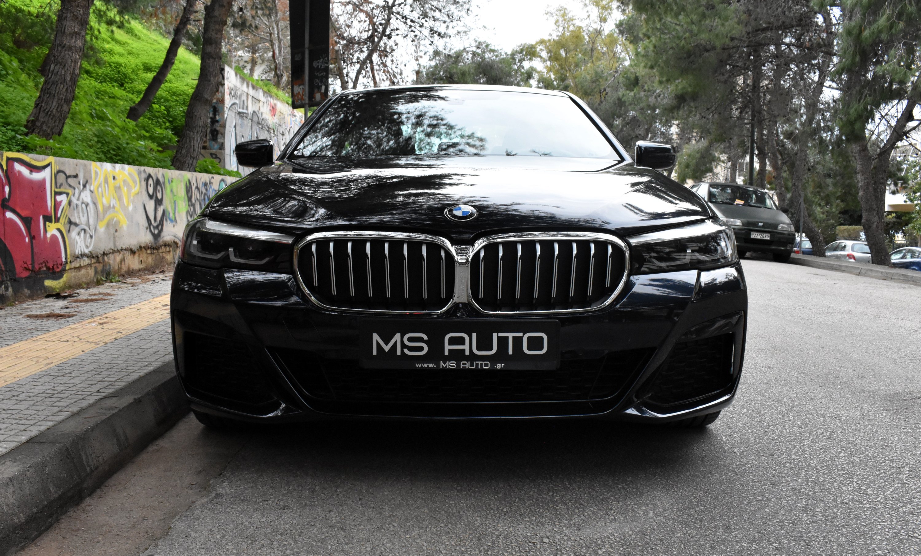 Bmw 530 2021 e-M PACKET-OΡΟΦΗ-CARBON SCHWARTZ-PLUG IN HYBRID — 8