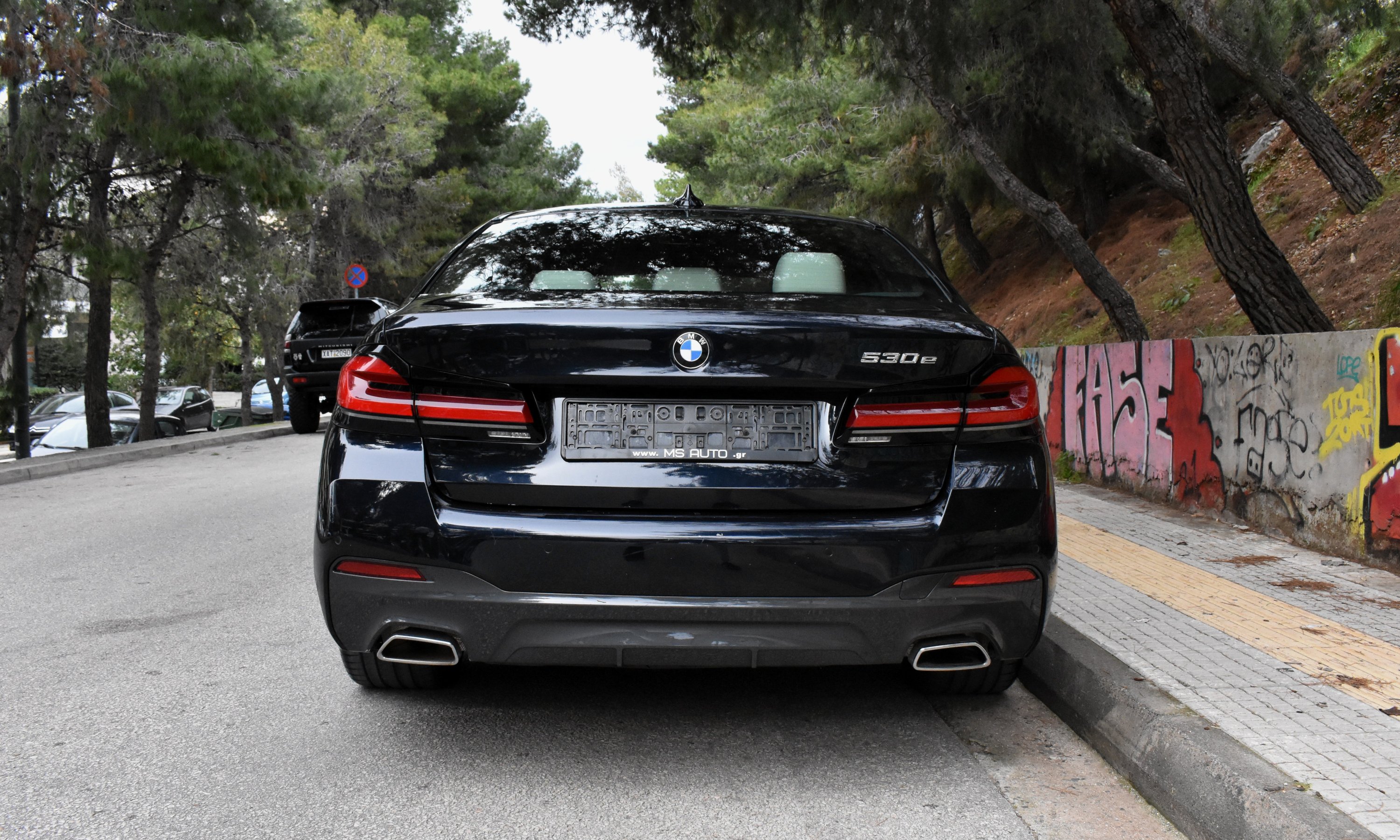 Bmw 530 2021 e-M PACKET-OΡΟΦΗ-CARBON SCHWARTZ-PLUG IN HYBRID — 7