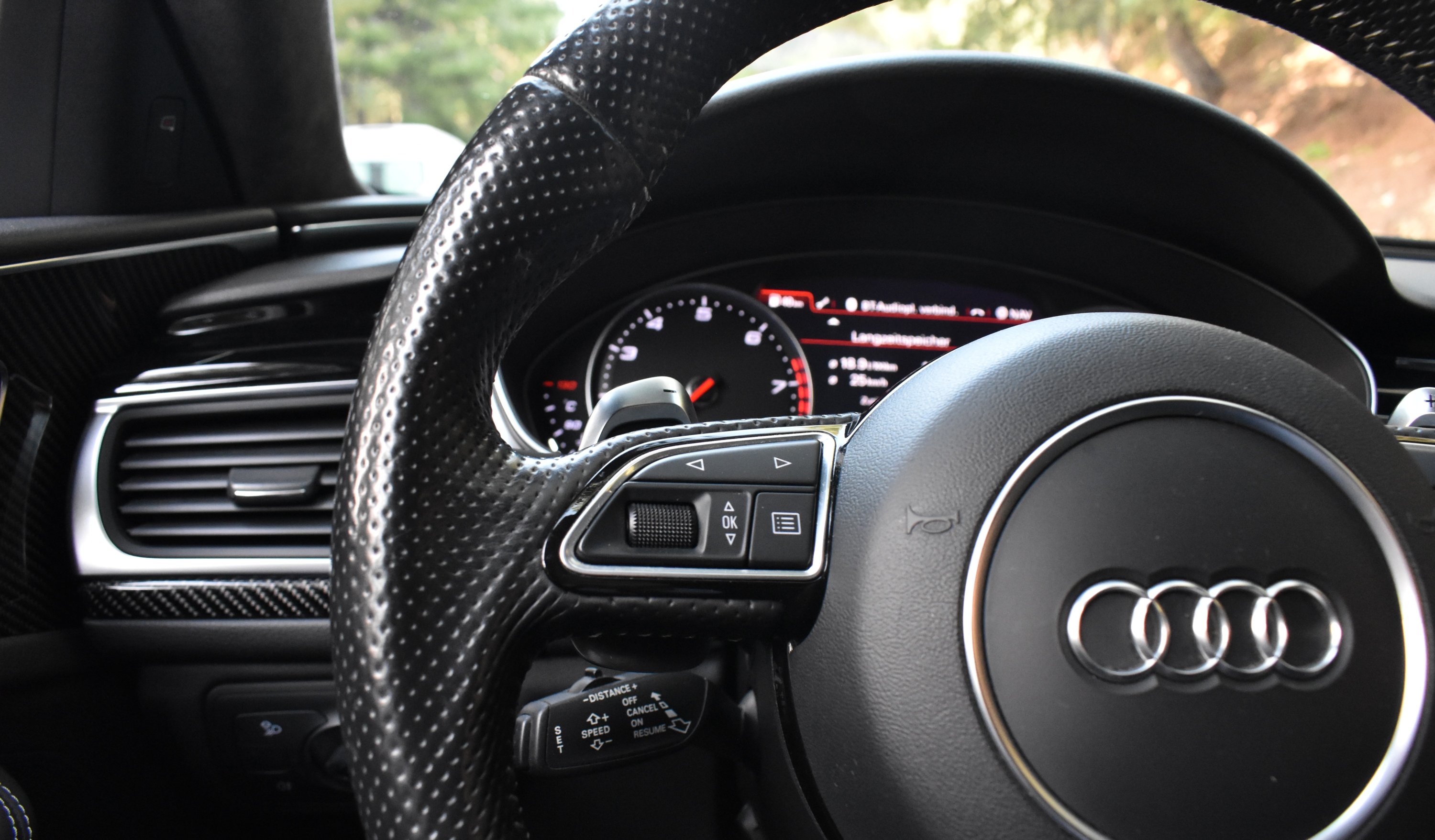 Audi RS6 2015 PANORAMA-HEAD-UP DISPLAY-BOSE — 19