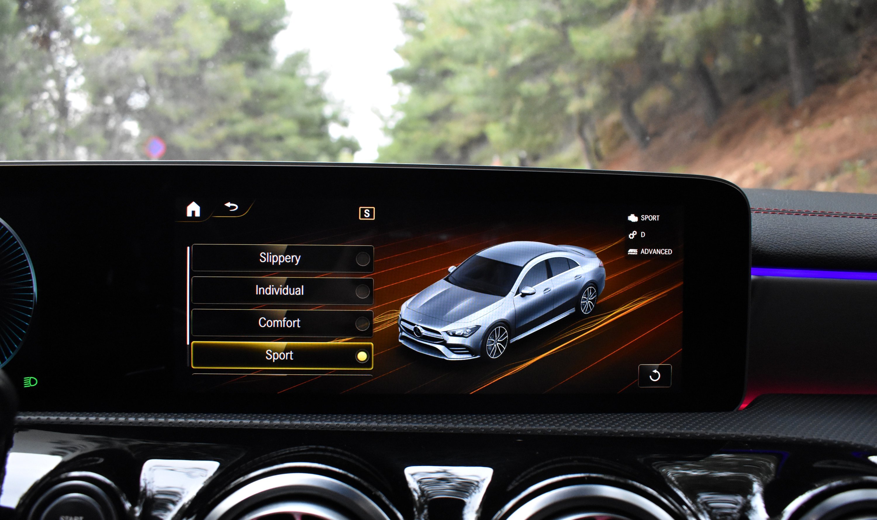 Mercedes-Benz CLA 35 AMG 2020 4 MATIC-DCT — 54