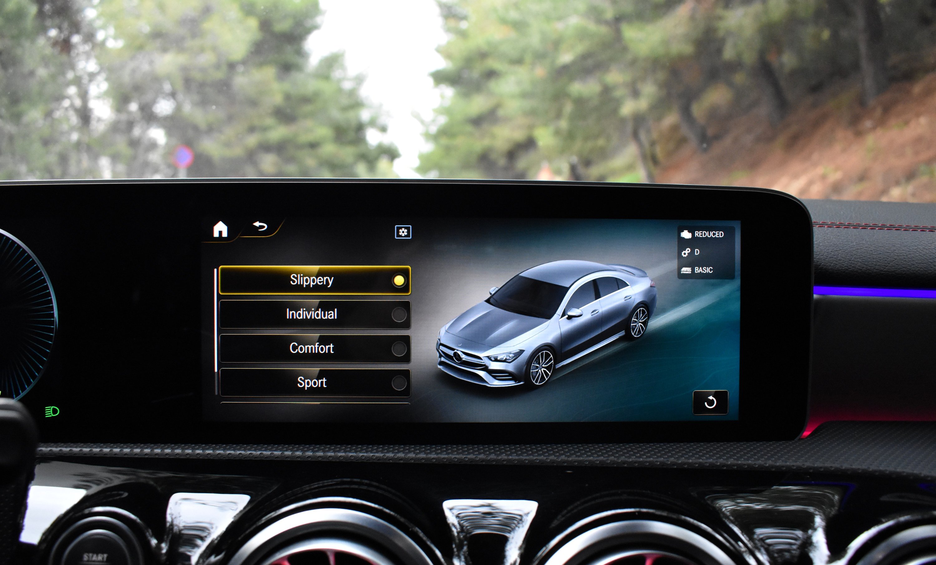 Mercedes-Benz CLA 35 AMG 2020 4 MATIC-DCT — 52