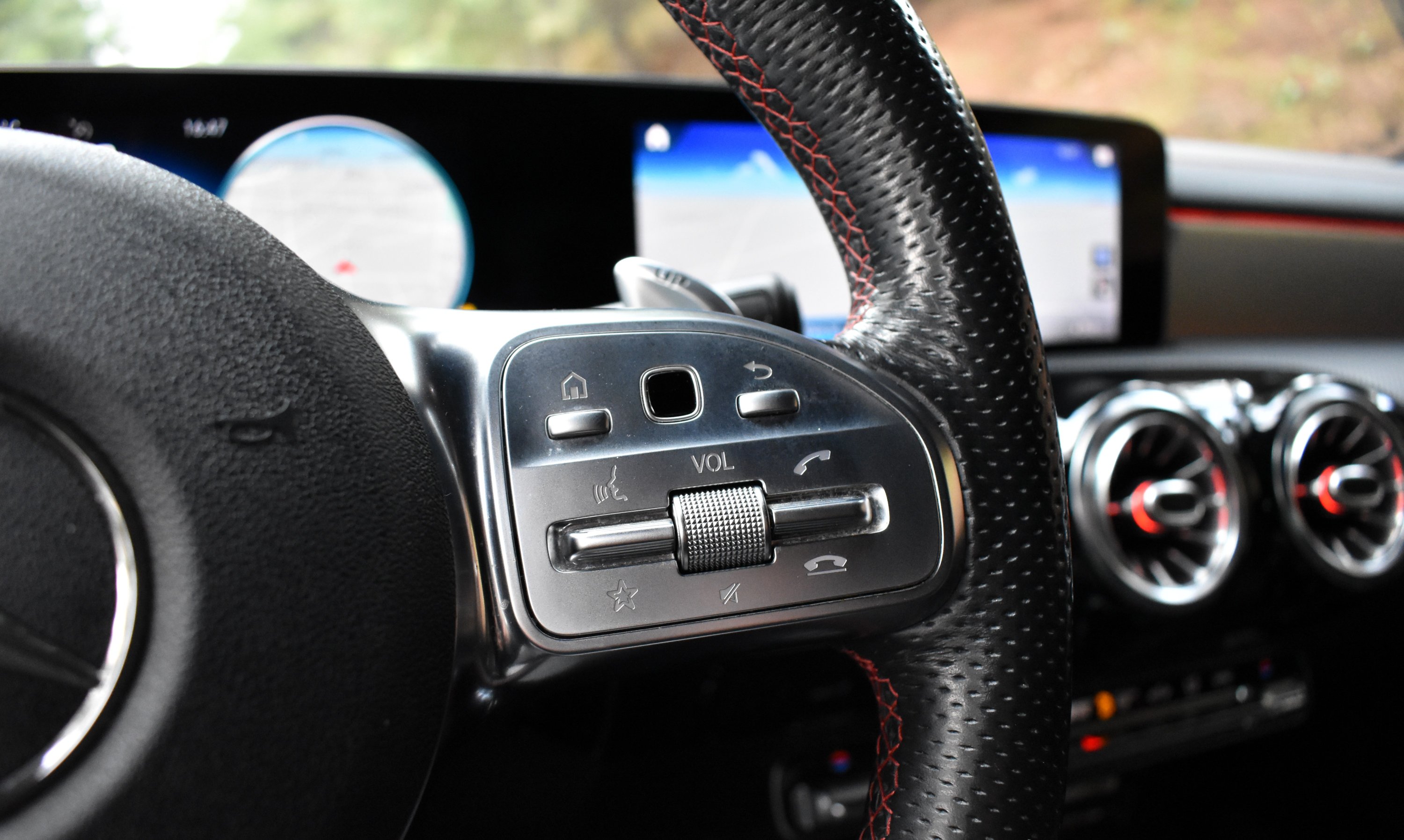 Mercedes-Benz CLA 35 AMG 2020 4 MATIC-DCT — 27