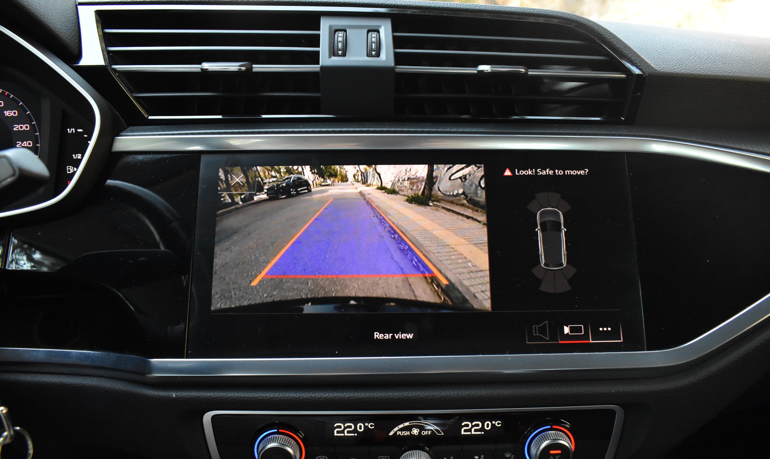 Audi Q3 2023 35 TFSI-ADVANCE-S TRONIC-HYBRID — 17