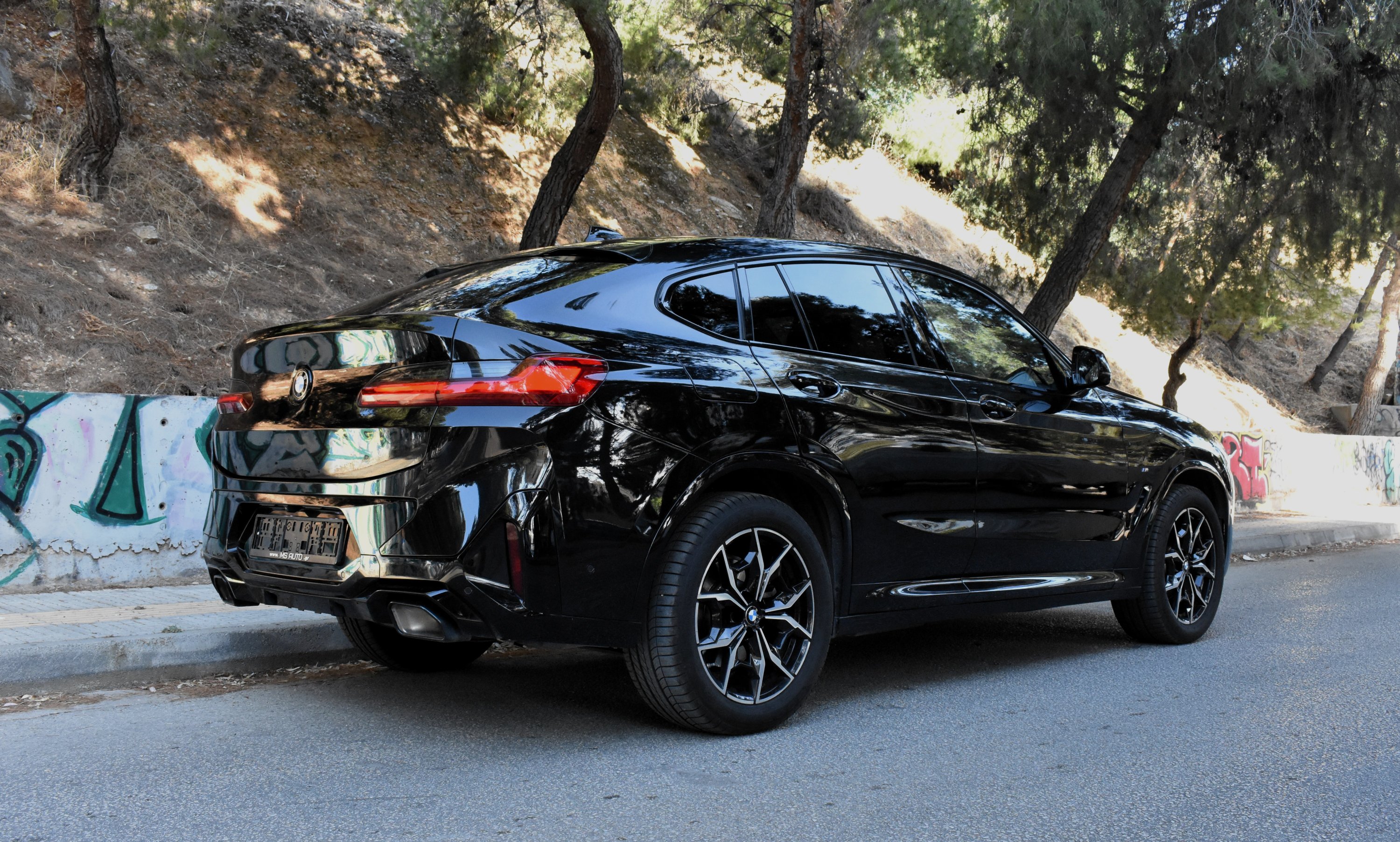 Bmw X4 2023 20d-M PACKET-X DRIVE(4X4)-PANORAMA-SHADOW LINE — 7