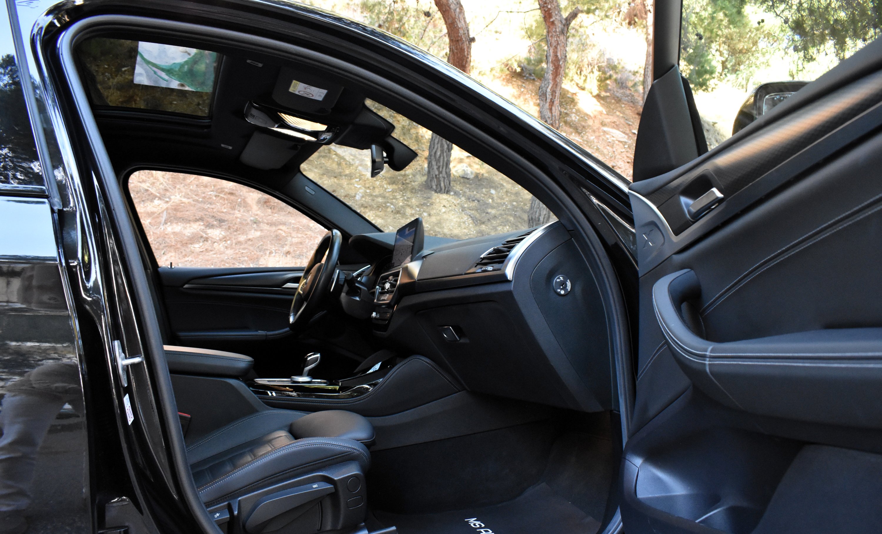 Bmw X4 2023 20d-M PACKET-X DRIVE(4X4)-PANORAMA-SHADOW LINE — 21