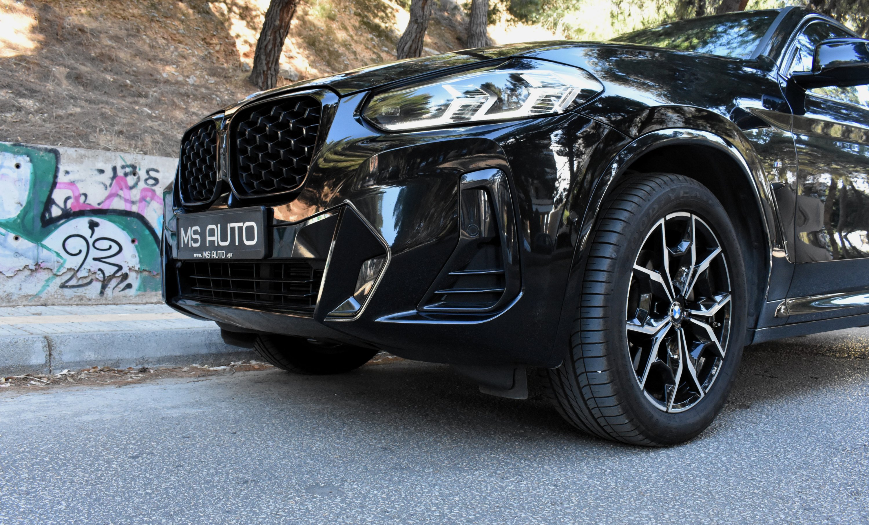 Bmw X4 2023 20d-M PACKET-X DRIVE(4X4)-PANORAMA-SHADOW LINE — 11