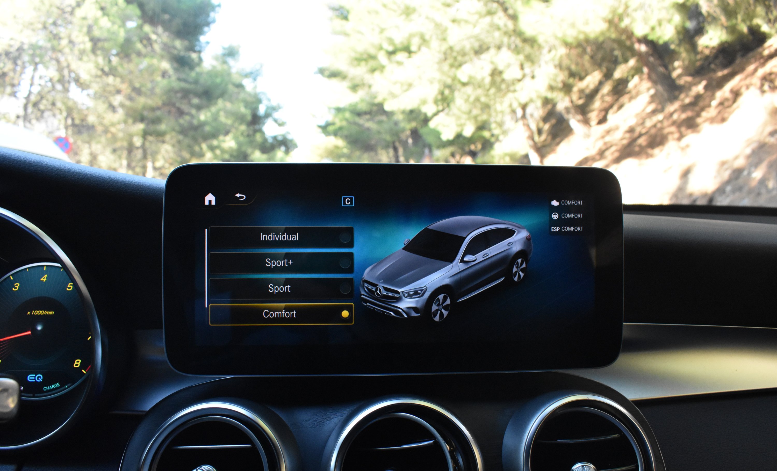 Mercedes-Benz GLC 200 2019 COUPE-AMG PACKET-4 MATIC-BURMESTER SOUND-MILD HYBRID — 24