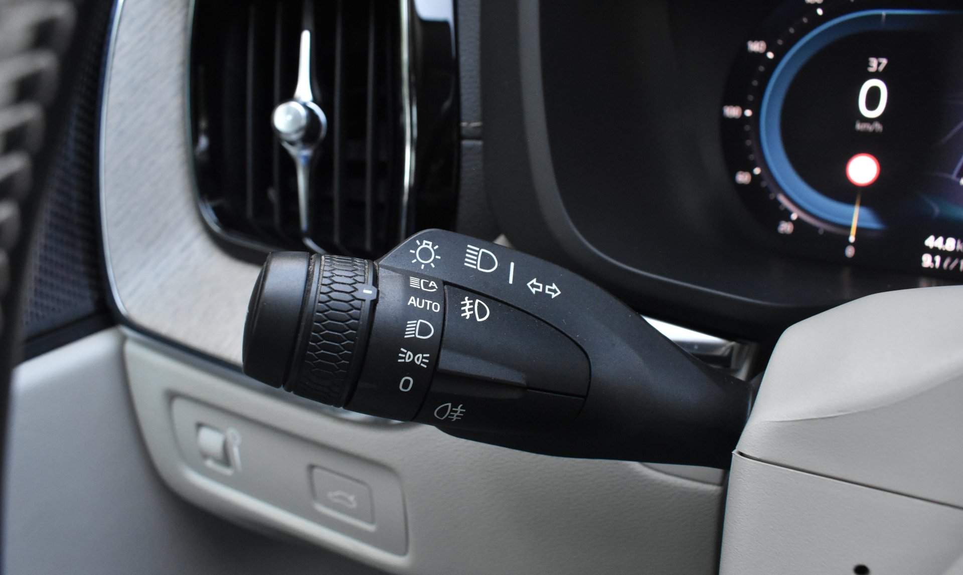 Volvo XC 60 2022 Β5-INSCRIPTION-PANORAMA-HYBRID-AWD(4X4)-235hp — 29