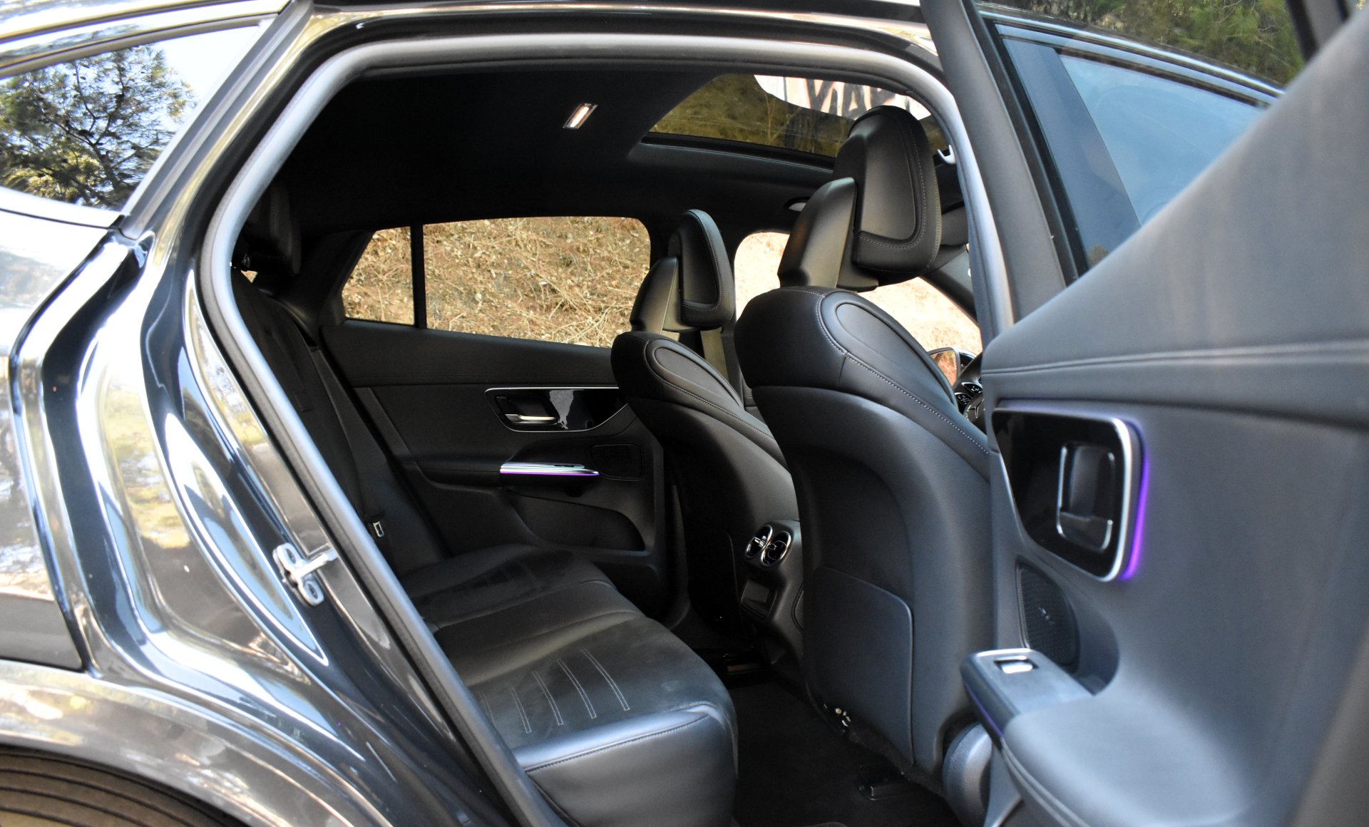 Mercedes-Benz GLC 300 2023 De-AMG PACKET-COUPE -PANORAMA-NIGHT PACKΕT-4 MATIC — 23
