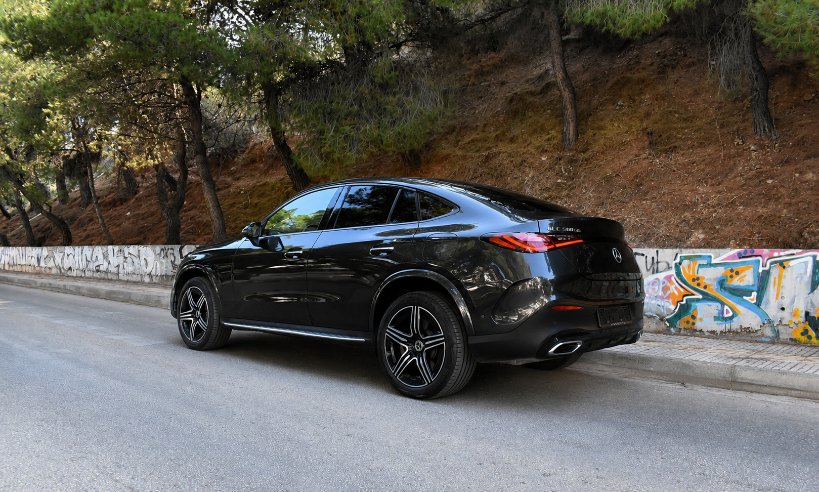 Mercedes-Benz GLC 300 2023 De-AMG PACKET-COUPE -PANORAMA-NIGHT PACKΕT-4 MATIC — 7