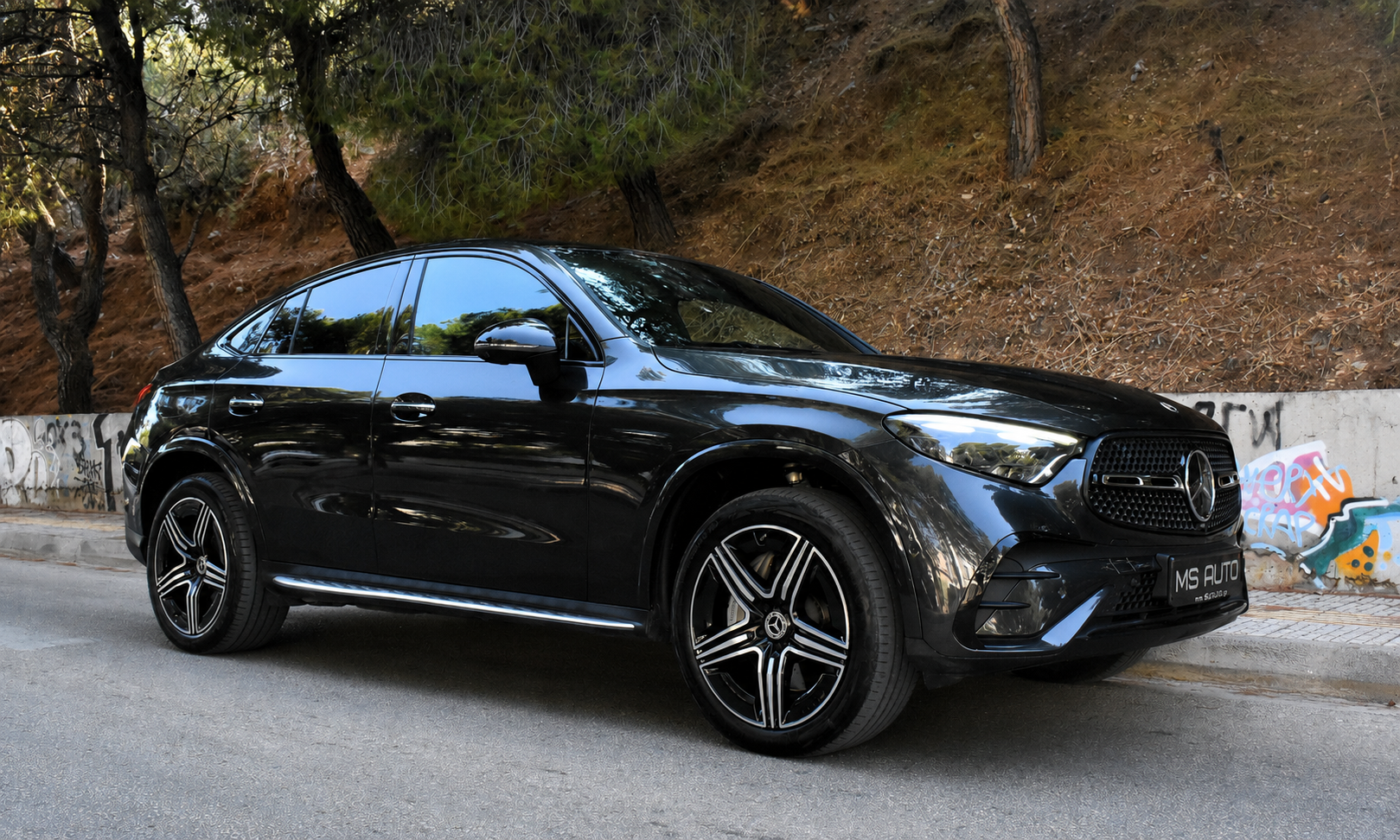 Mercedes-Benz GLC 300 2023 De-AMG PACKET-COUPE -PANORAMA-NIGHT PACKΕT-4 MATIC