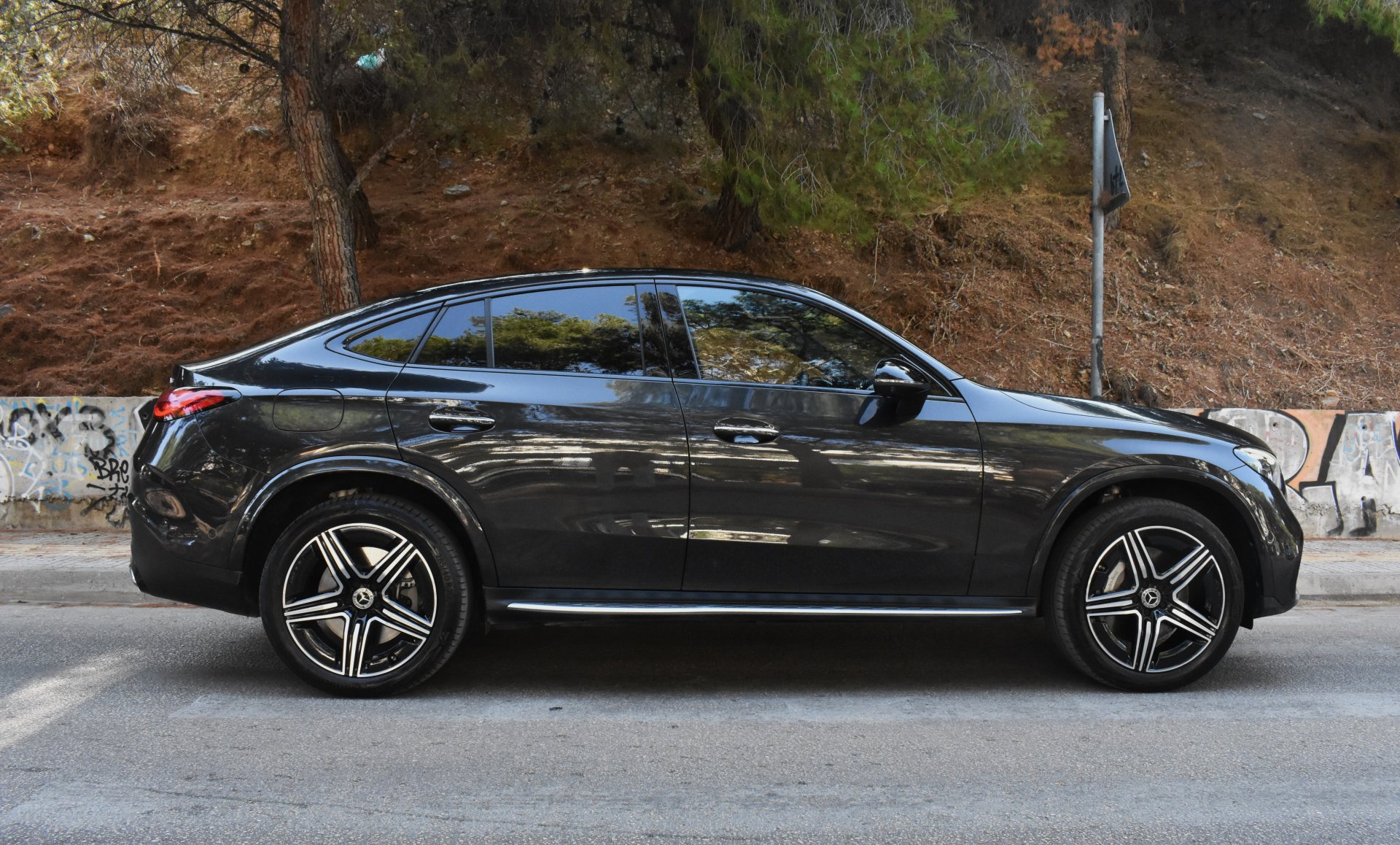 Mercedes-Benz GLC 300 2023 De-AMG PACKET-COUPE -PANORAMA-NIGHT PACKΕT-4 MATIC — 10