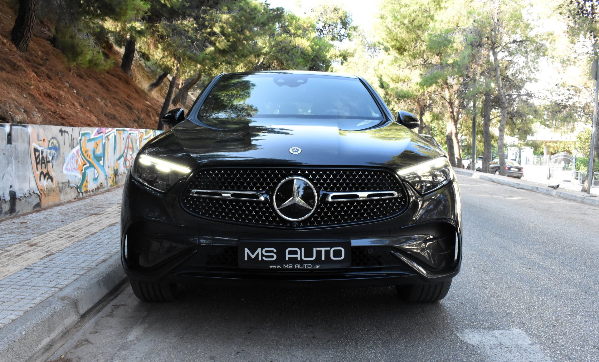 Mercedes-Benz GLC 300 2023 De-AMG PACKET-COUPE -PANORAMA-NIGHT PACKΕT-4 MATIC — 8