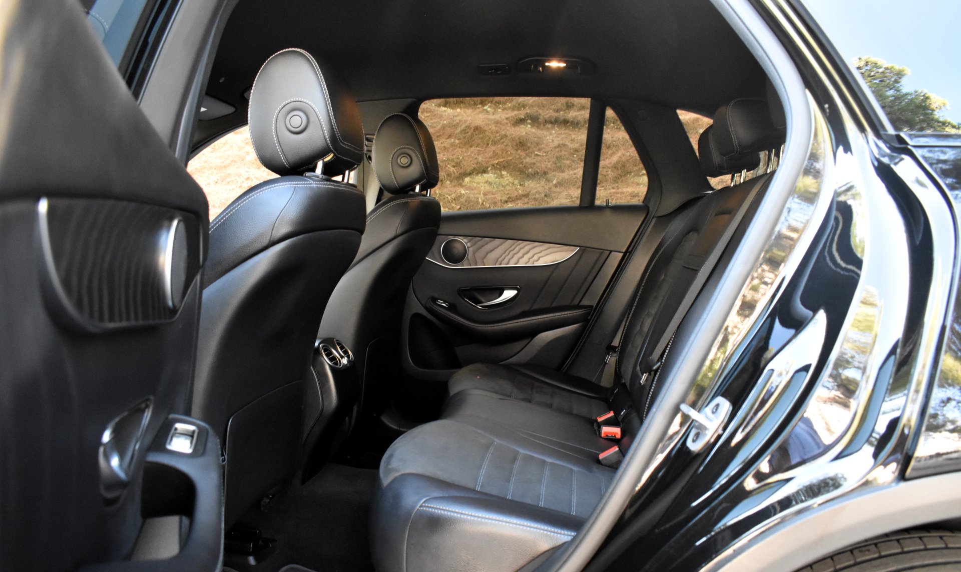 Mercedes-Benz GLC 300 2021 de-AMG PACKET-4MATIC-9G-NIGHT PACKET — 18