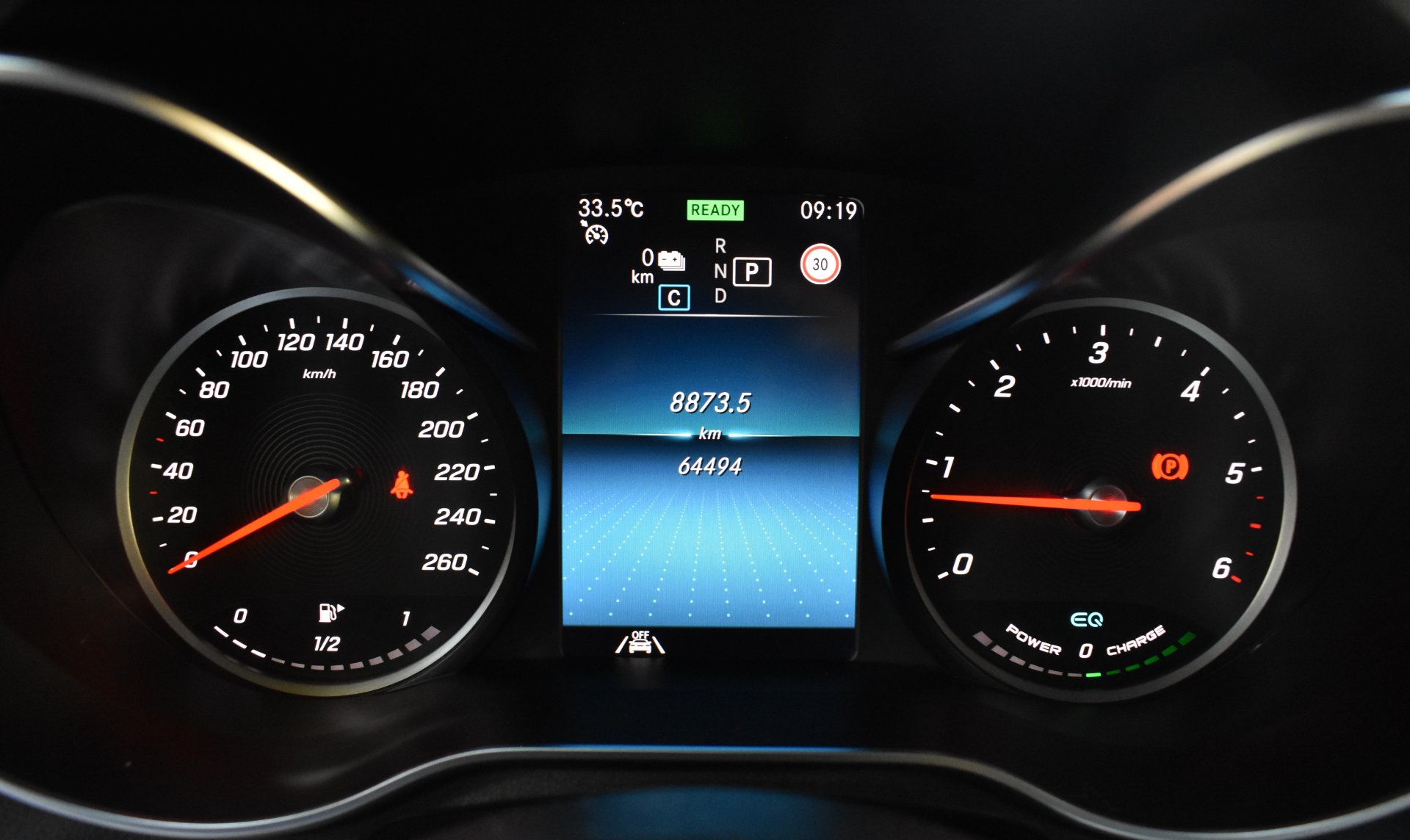 Mercedes-Benz GLC 300 2021 de-AMG PACKET-4MATIC-9G-NIGHT PACKET — 36