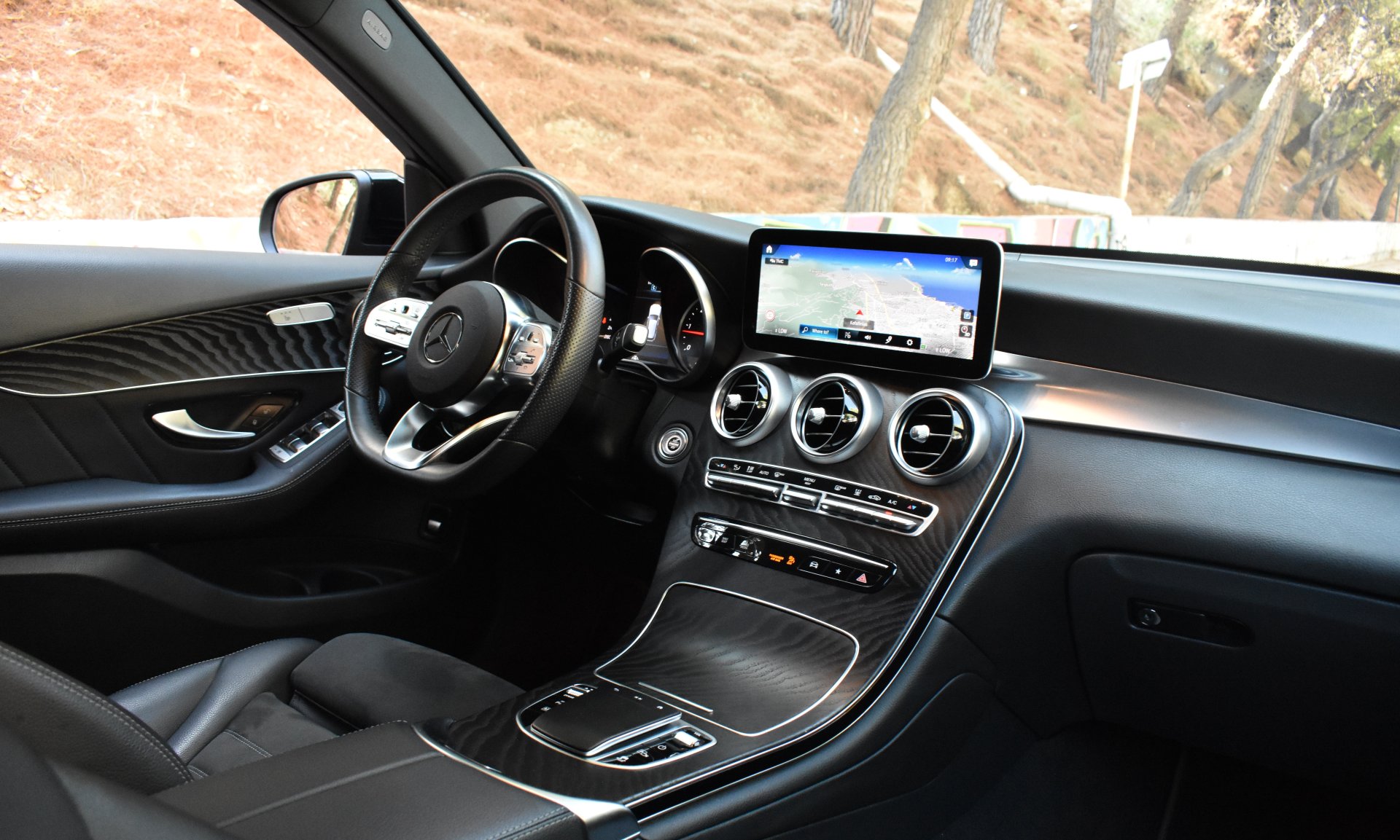 Mercedes-Benz GLC 300 2021 de-AMG PACKET-4MATIC-9G-NIGHT PACKET — 28