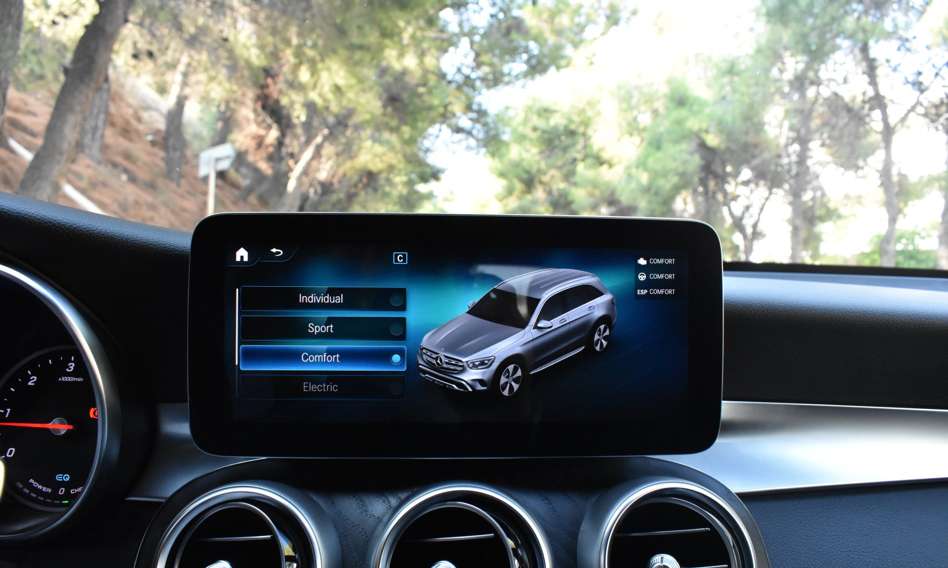 Mercedes-Benz GLC 300 2021 de-AMG PACKET-4MATIC-9G-NIGHT PACKET — 41