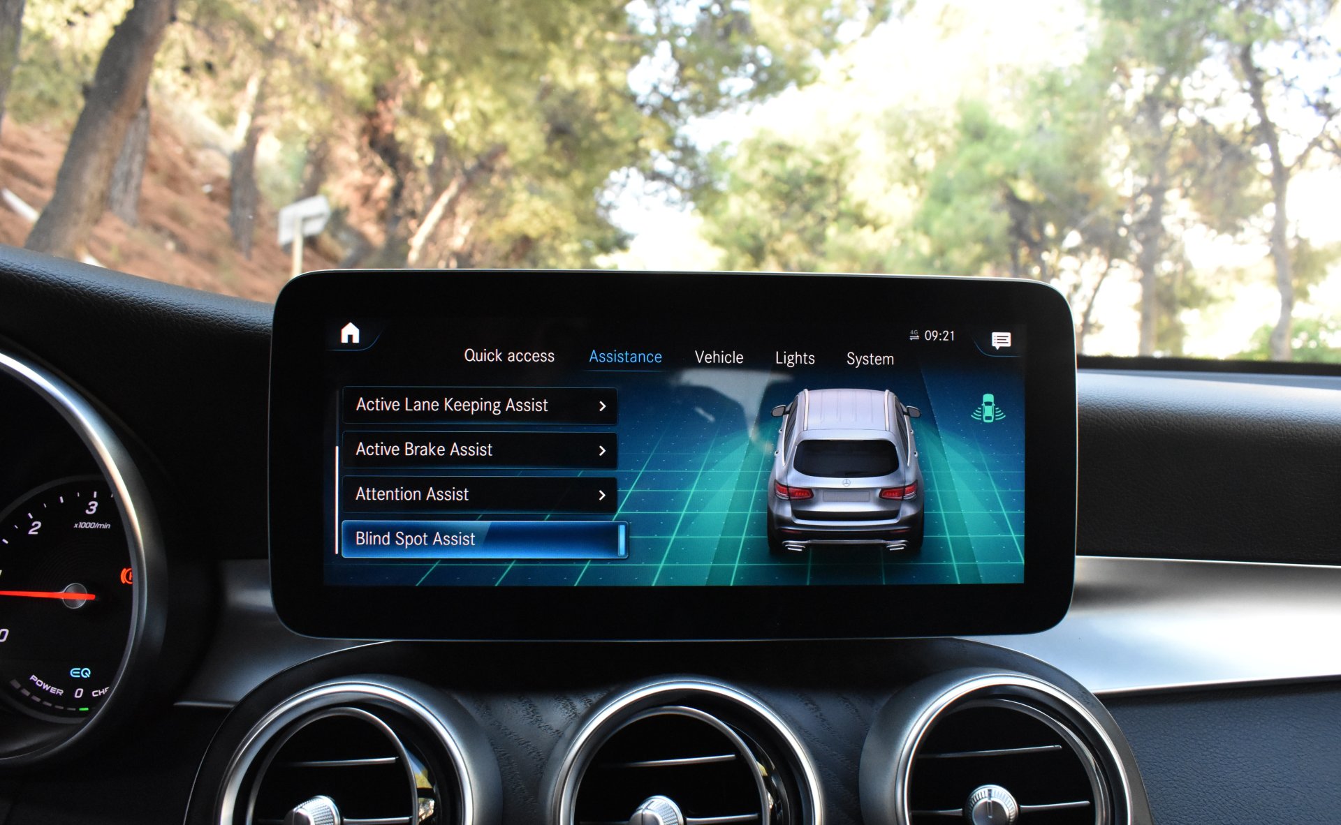 Mercedes-Benz GLC 300 2021 de-AMG PACKET-4MATIC-9G-NIGHT PACKET — 48
