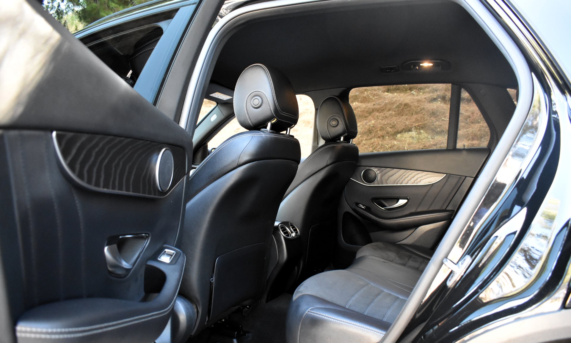 Mercedes-Benz GLC 300 2021 de-AMG PACKET-4MATIC-9G-NIGHT PACKET — 17