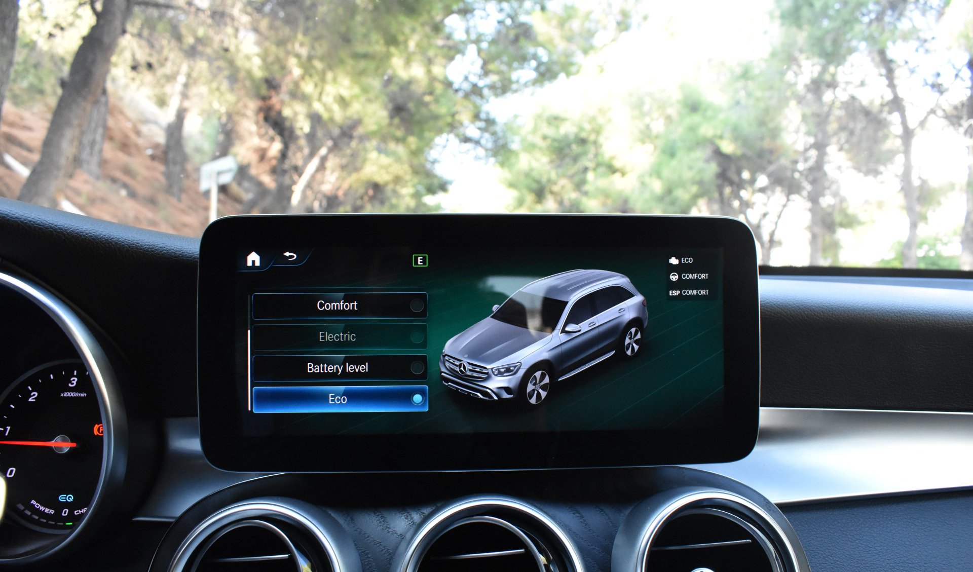 Mercedes-Benz GLC 300 2021 de-AMG PACKET-4MATIC-9G-NIGHT PACKET — 43