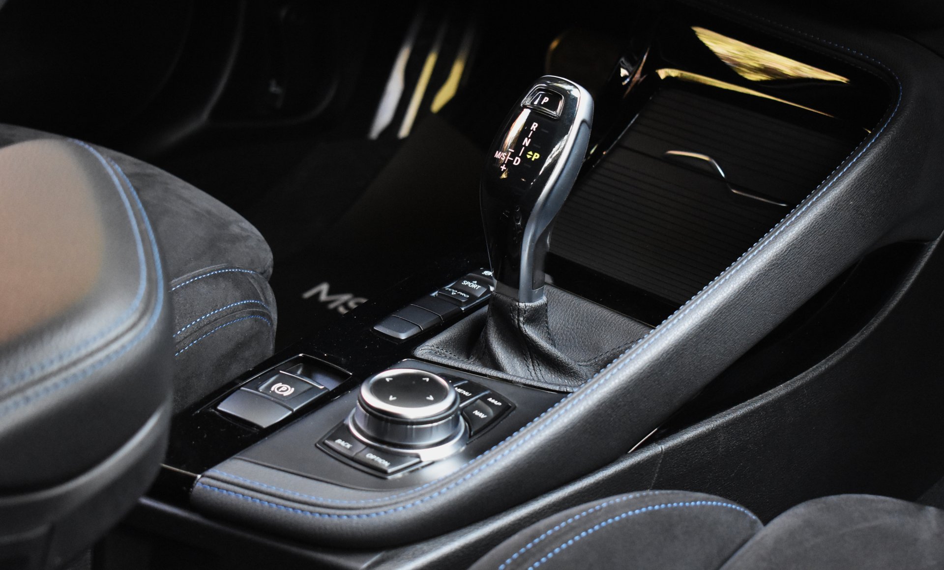 Bmw X2 2022 M PACKET-S DRIVE-18i — 26