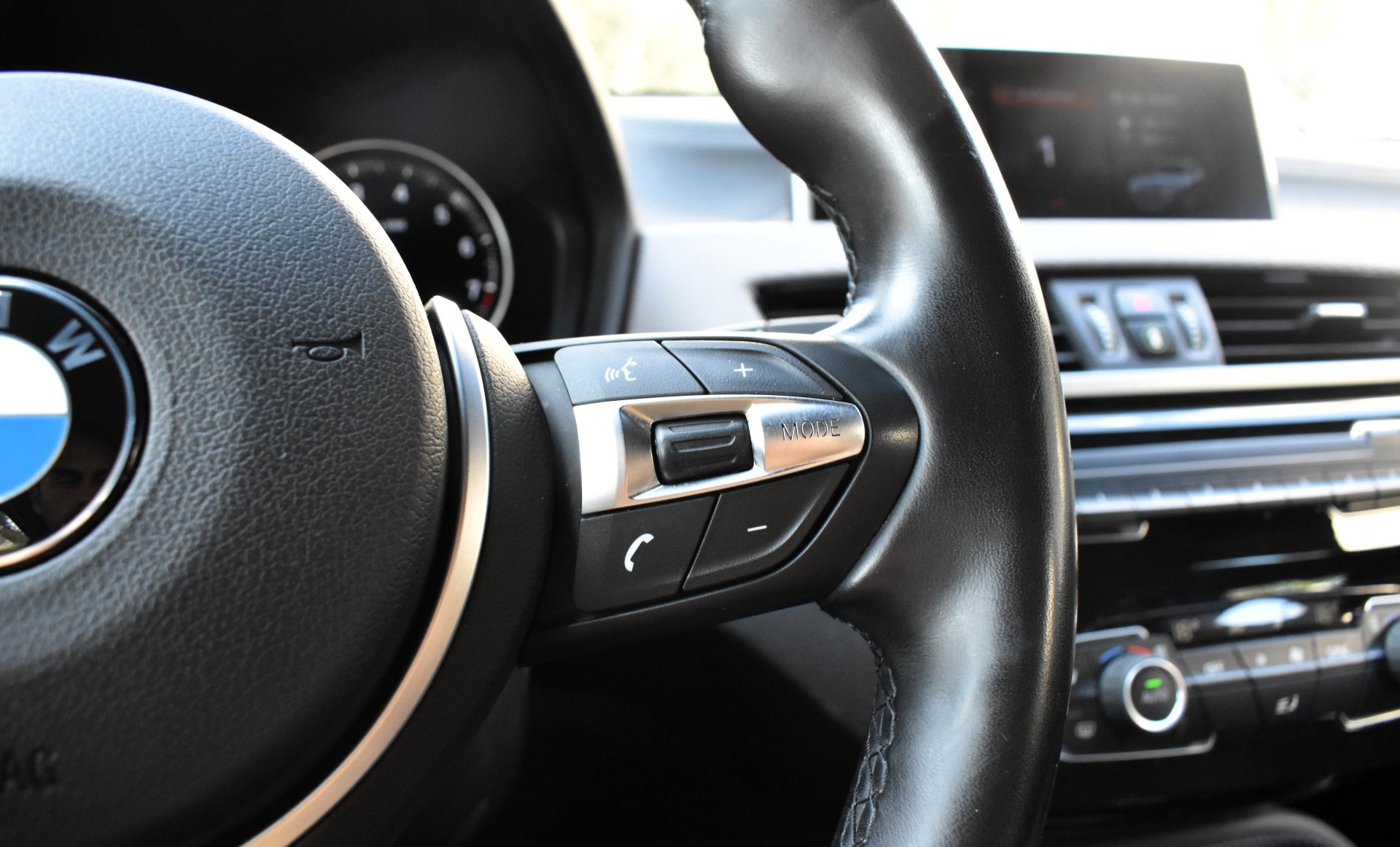 Bmw X2 2022 M PACKET-S DRIVE-18i — 38