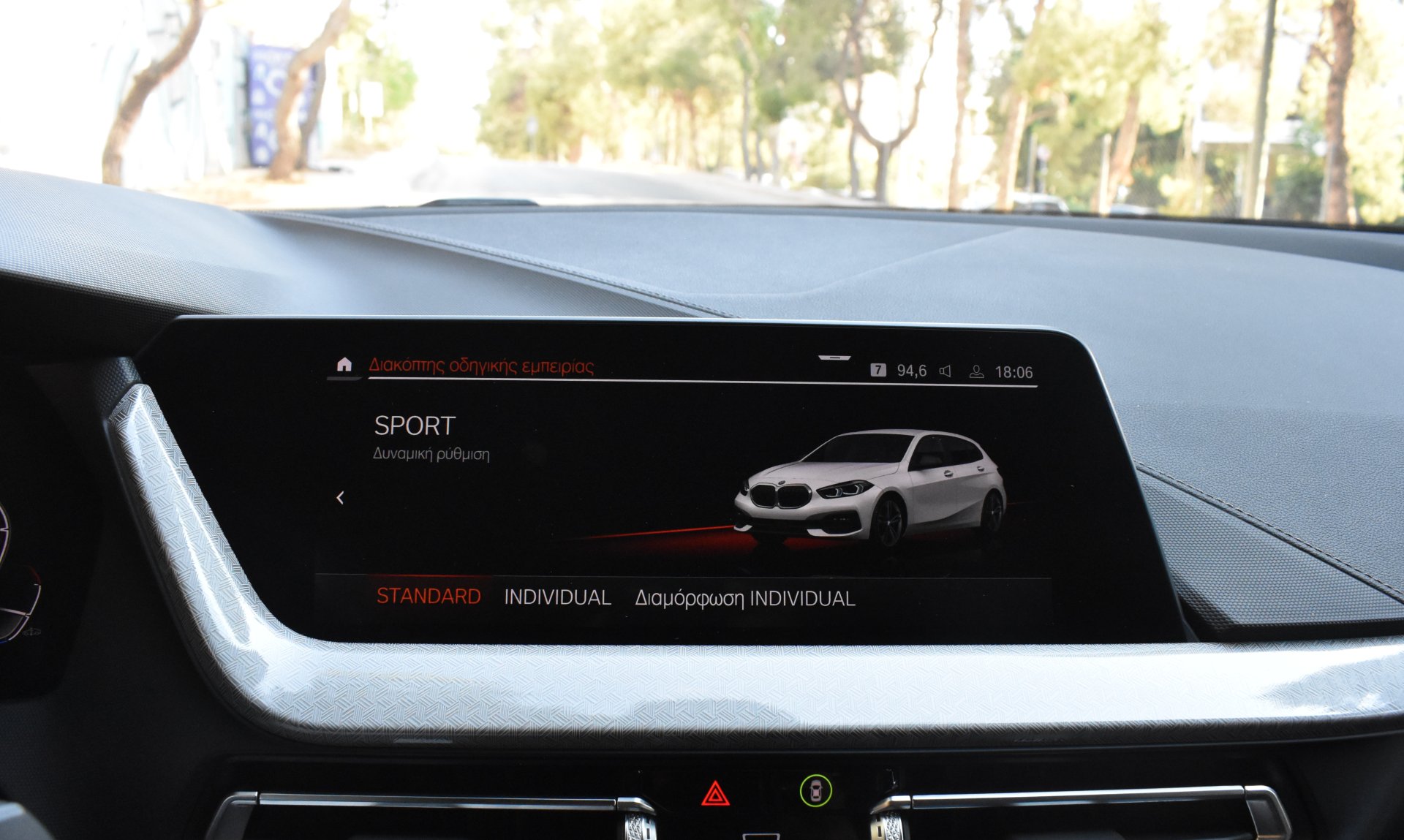 Bmw 118 2022 SPORT LINE-PANORAMA-STEPTRONIC AUTO — 27