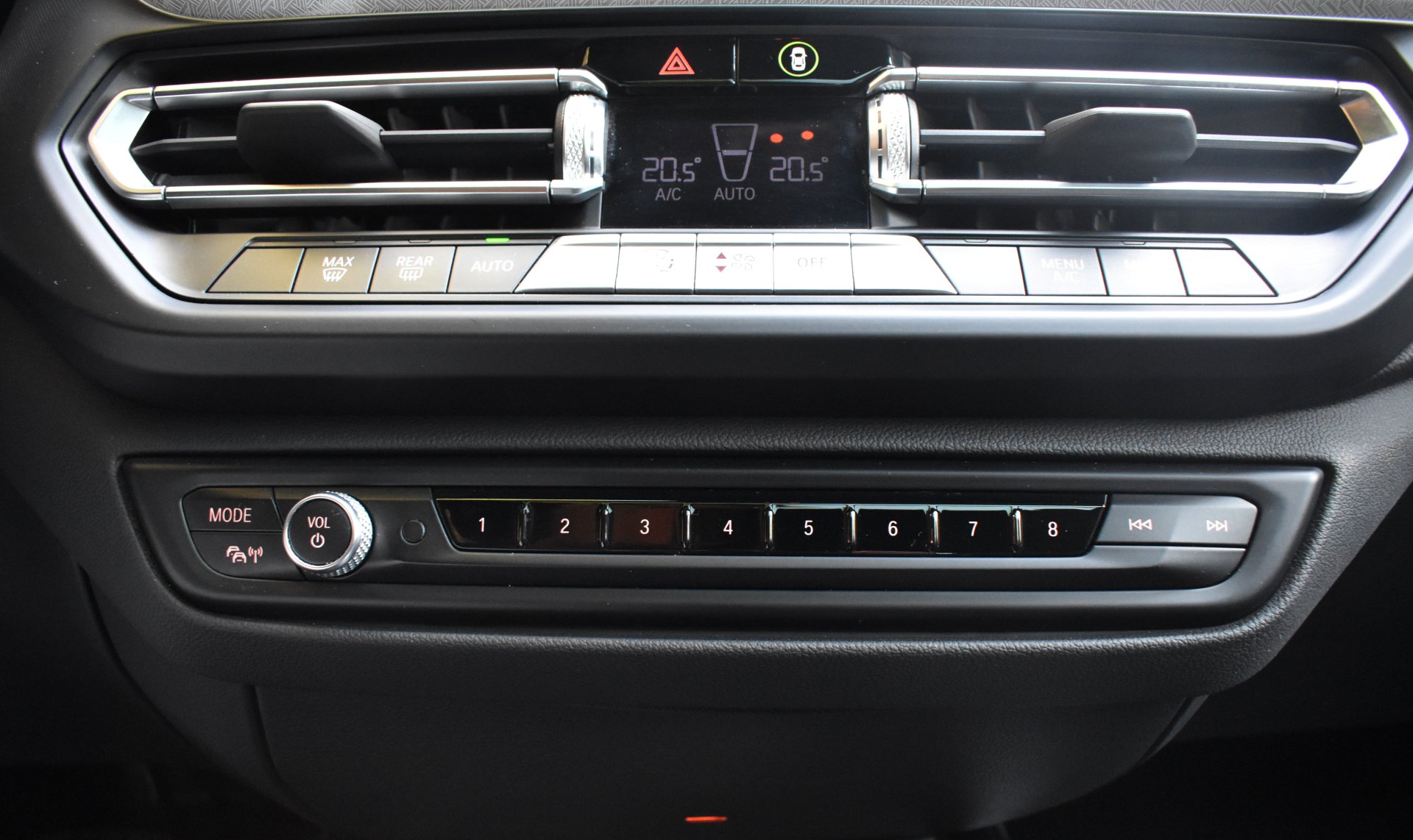 Bmw 118 2022 SPORT LINE-PANORAMA-STEPTRONIC AUTO — 21