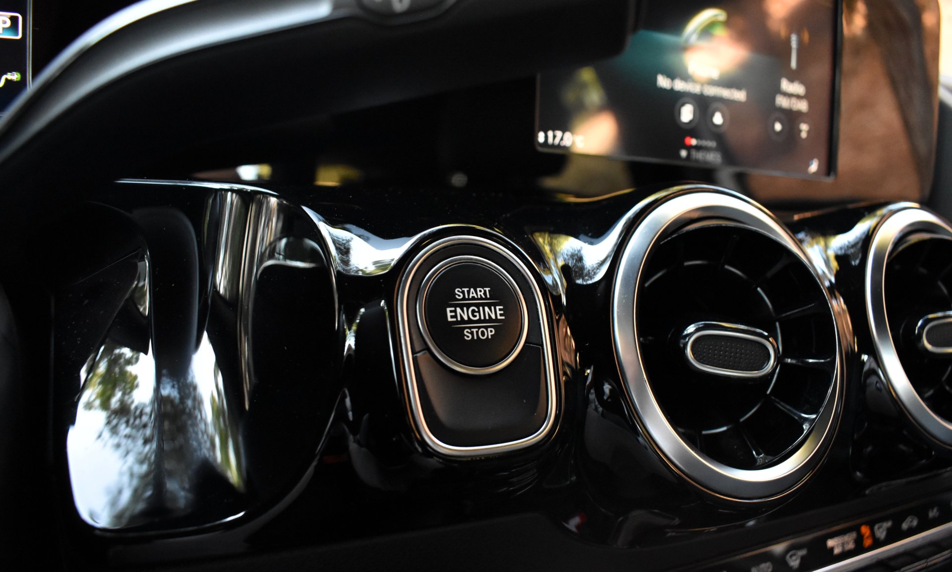 Mercedes-Benz GLA 250 2022 E-PROGRESSIVE 8G-DCT-EQ POWER — 16