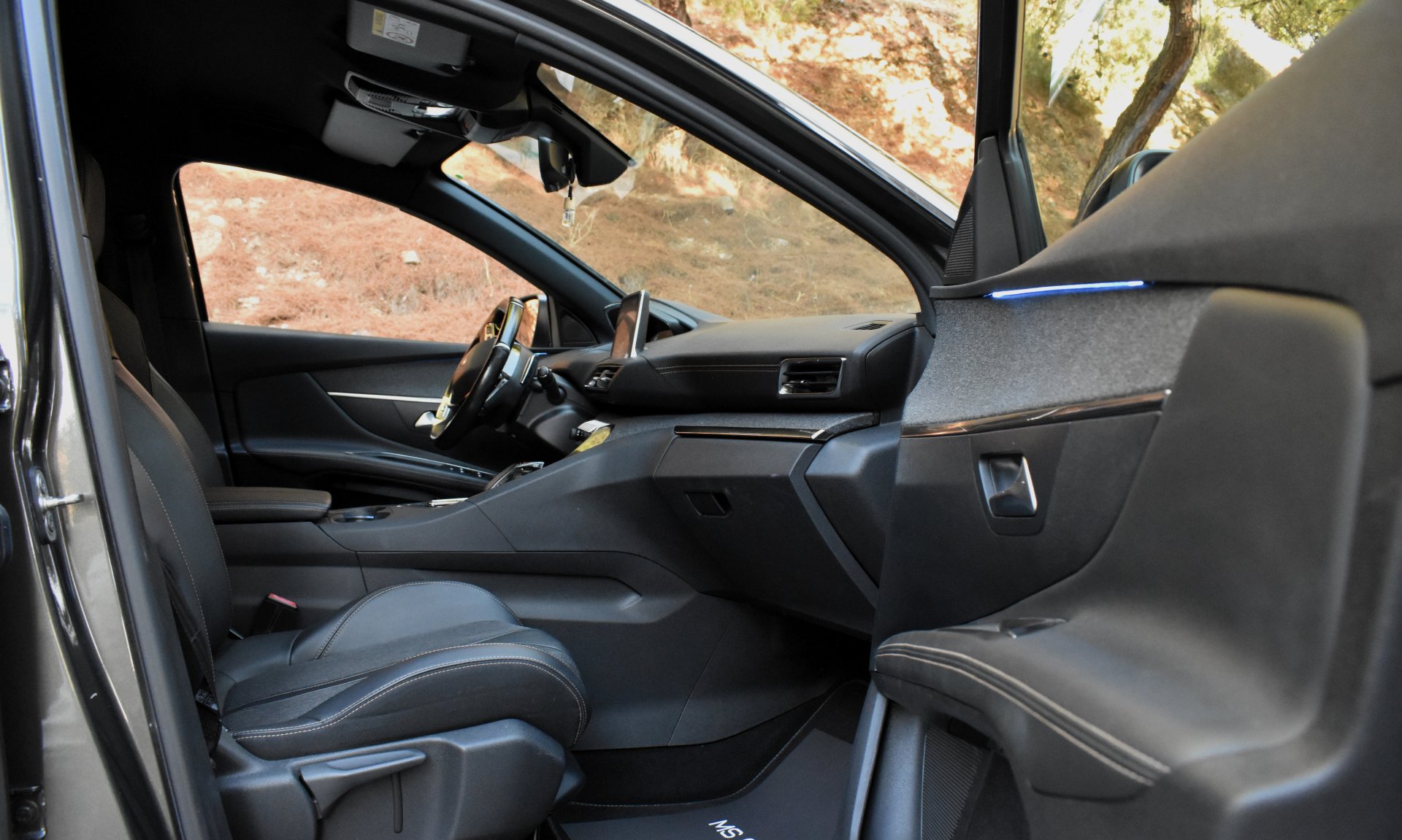 Peugeot 3008 2021 HYBRID4-300 e-EAT8-GT LINE-4Χ4-300hp — 21